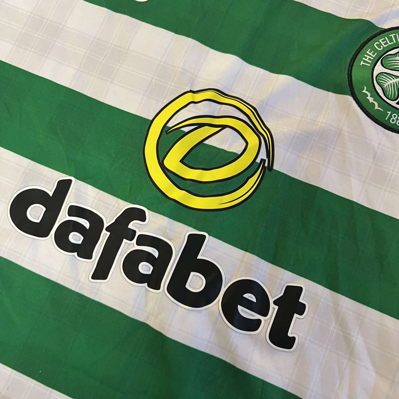 New Balance Rare Celtic New Balance soccer jersey Sz L Size US XL / EU 56 / 4 - 6 Thumbnail