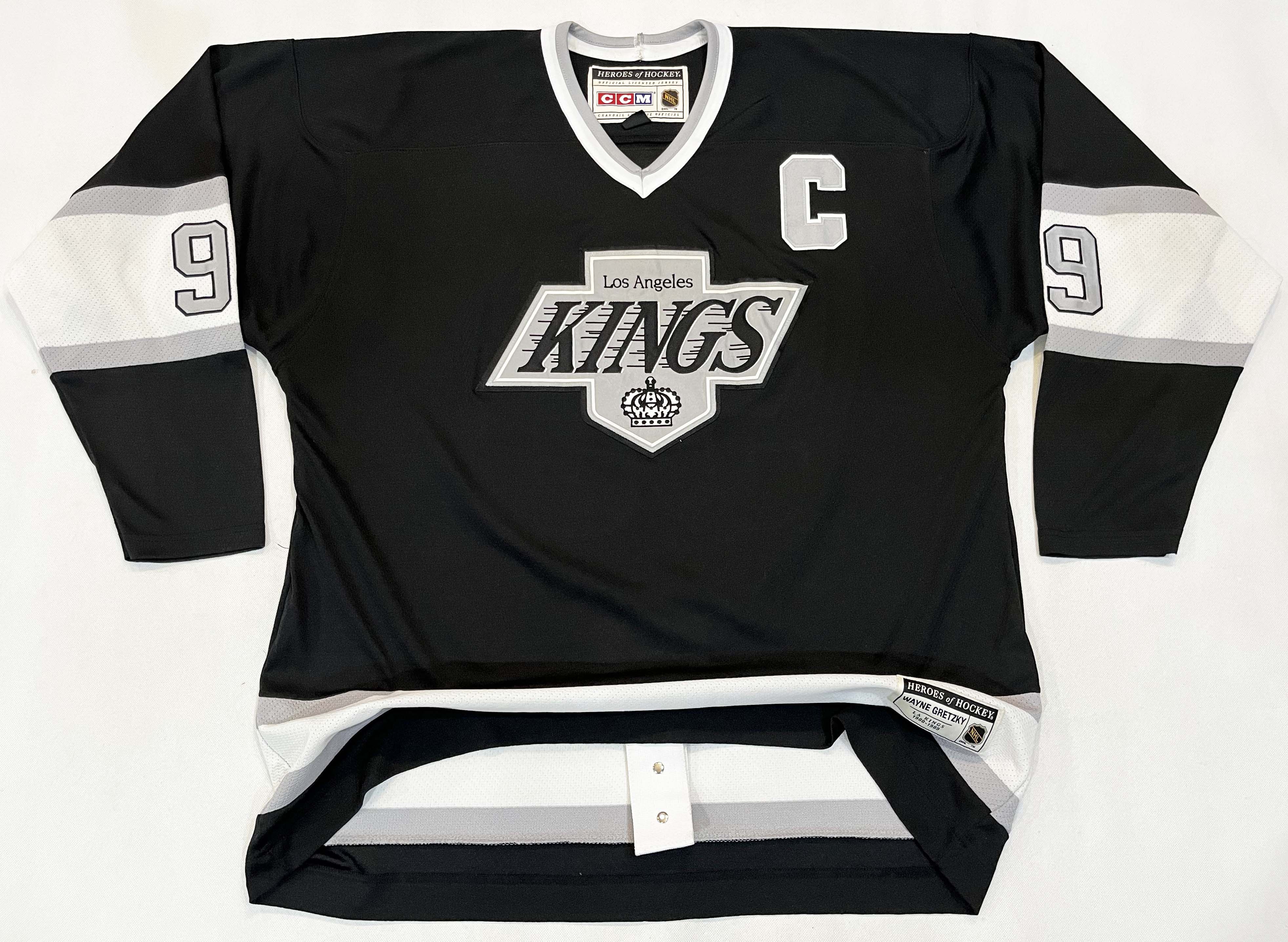 Ccm × NHL CCM Heroes Los Angeles Kings GRETZKY #99 NHL Hockey Jersey Size US XL / EU 56 / 4 - 1 Thumbnail