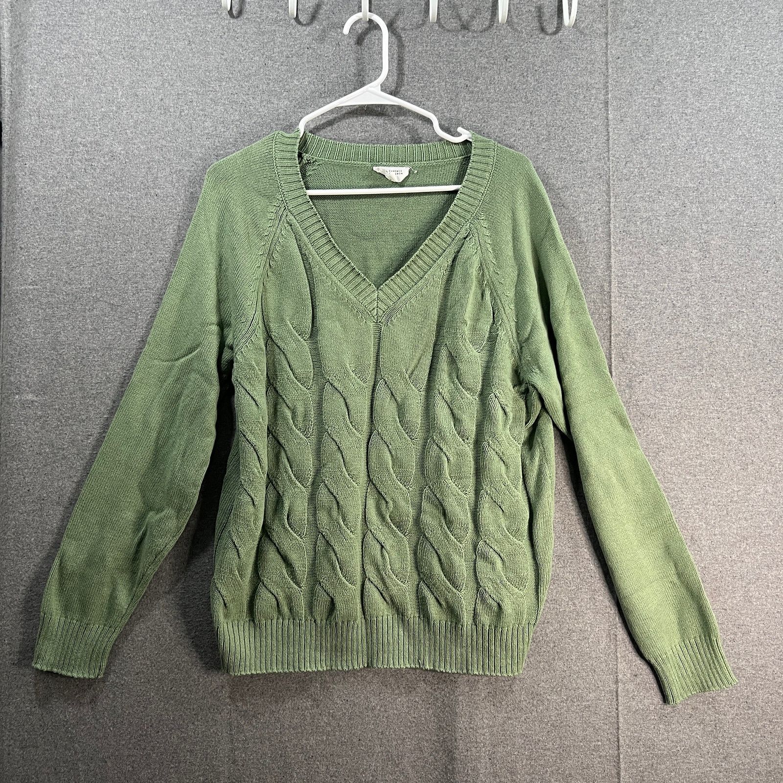 Other Candace Cameron Bure Cable Knit V-Neck Sweater Size M / US 6-8 / IT 42-44 - 1 Thumbnail