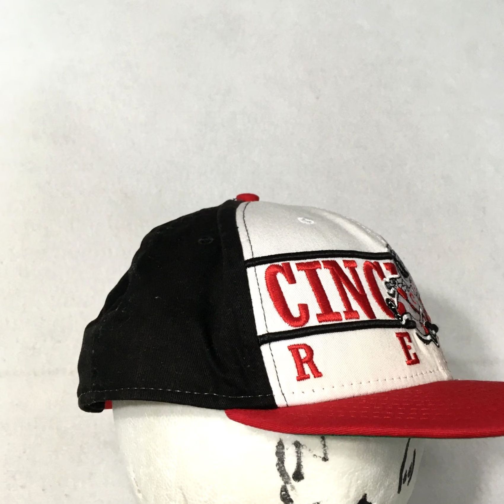 New Era Cincinnati Reds Hat New Era MLB Baseball Cap Mens Adjustable Red Canvas Solid Pattern Sports Baseball Cap Mens Size ONE SIZE - 5 Thumbnail
