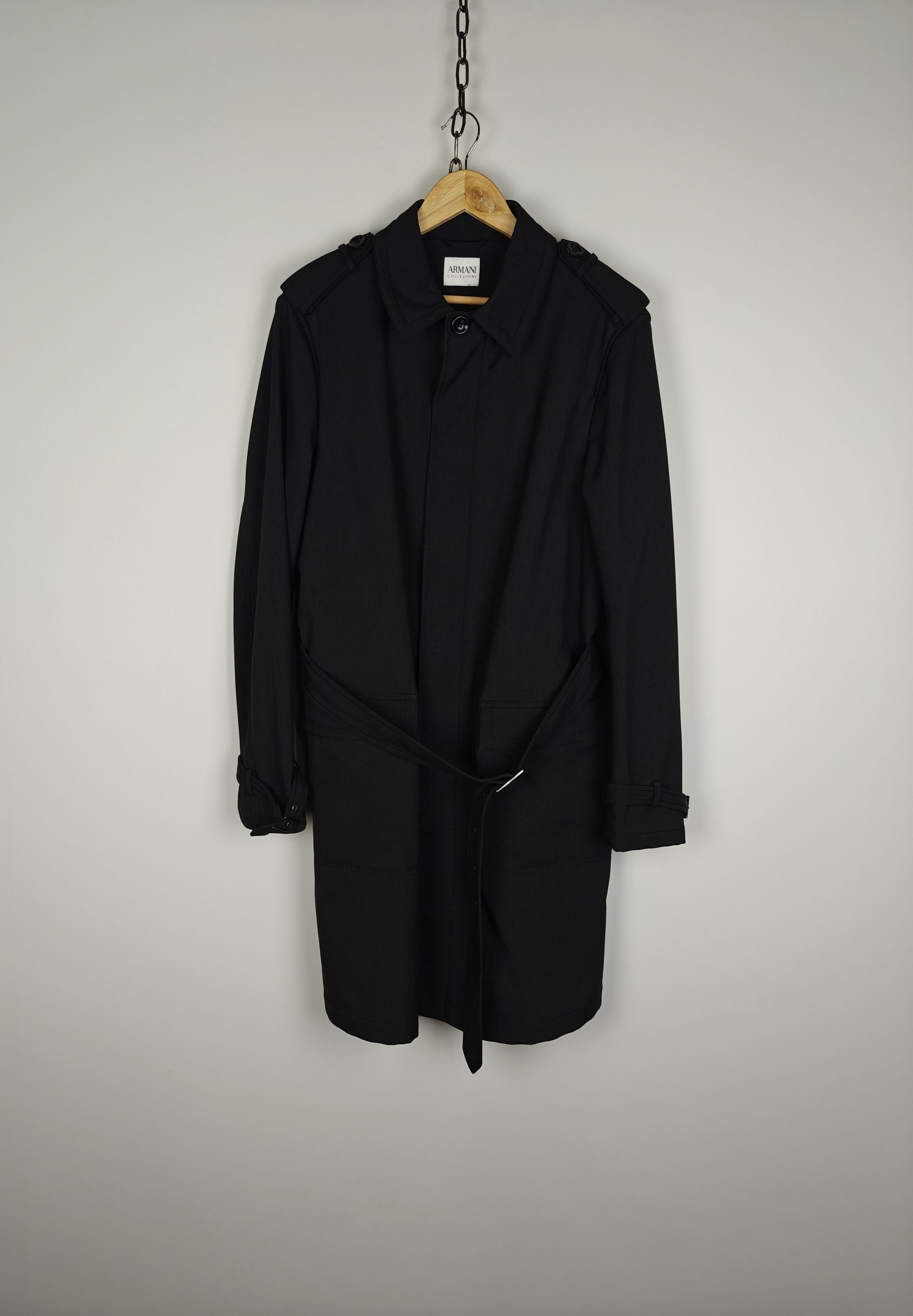Armani Collezioni Armani Collezioni Jacket Water Repellent Italy Black sz 42 Size US L / EU 52-54 / 3 - 1 Thumbnail