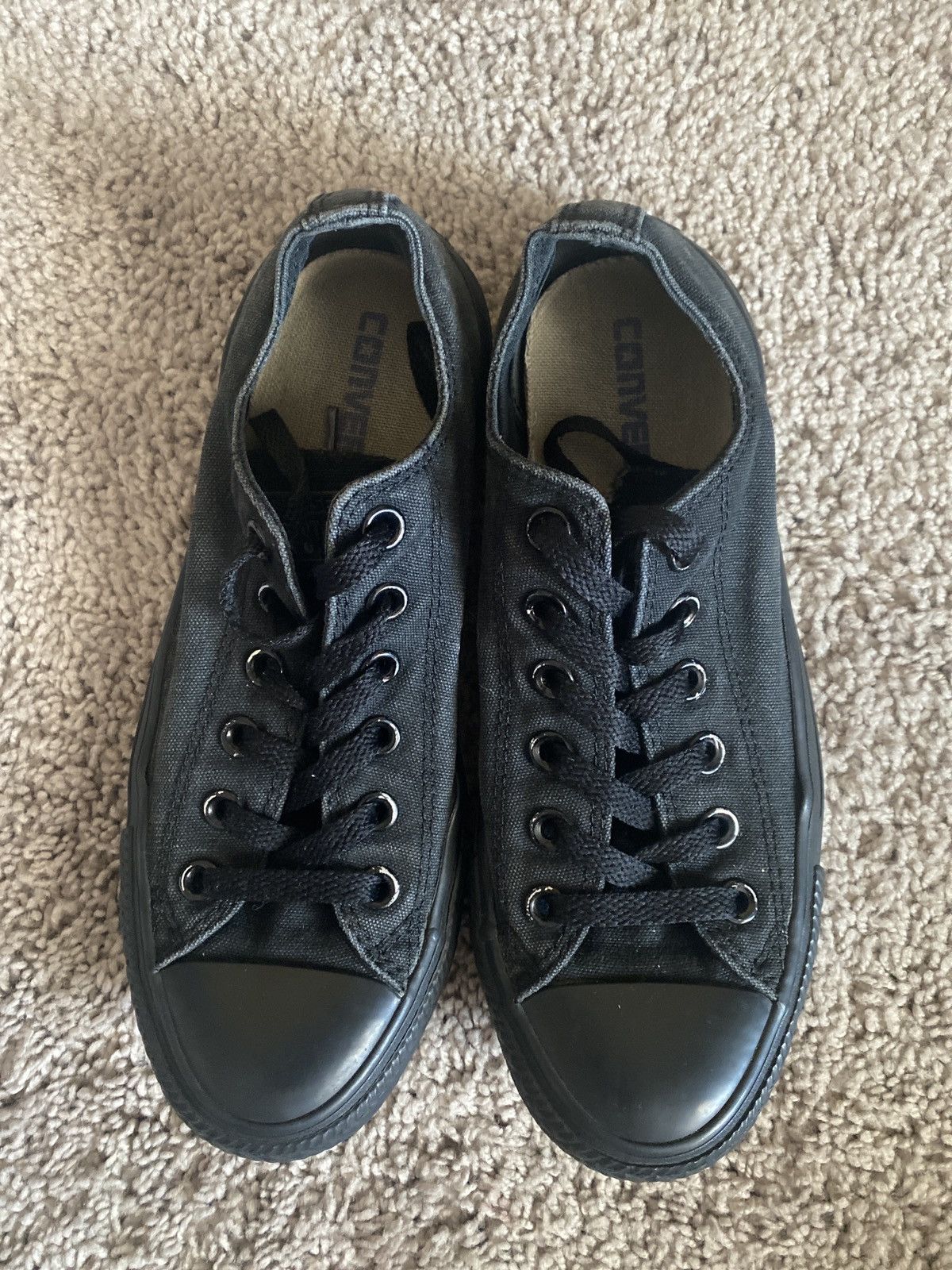 Converse Unisex Converse Chuck Taylor low Sneakers size 6.5 W/ 4.5M Size US 6.5 / IT 36.5 - 24 Thumbnail