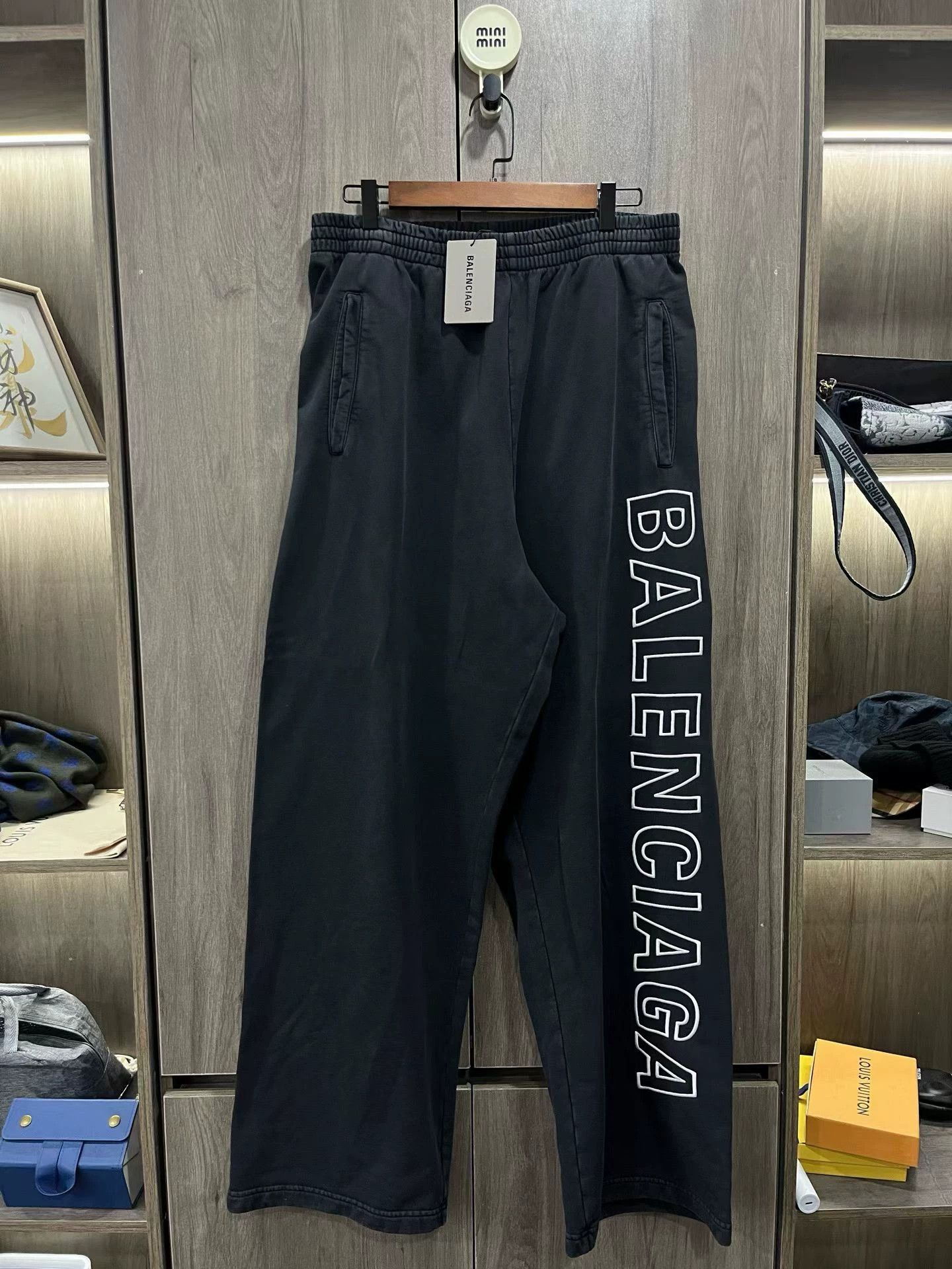 Balenciaga balenciaga pants Size 28" / US 6 / IT 42 - 1 Thumbnail