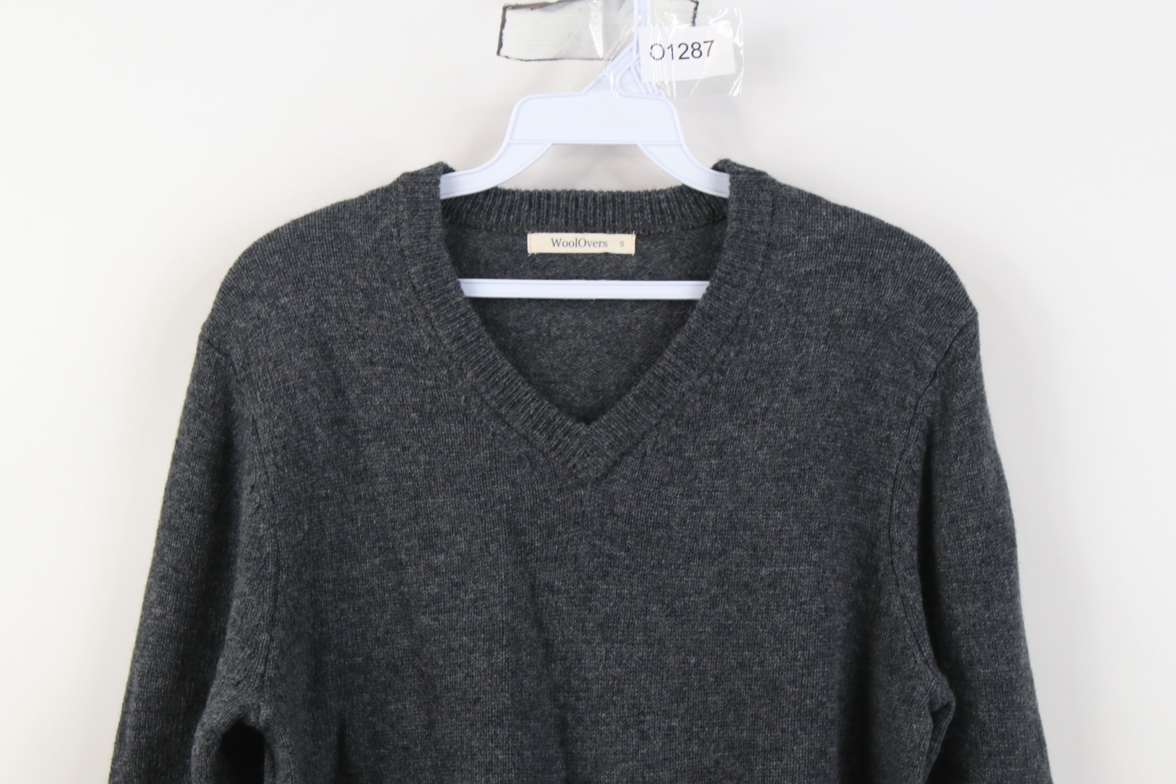 Vintage WoolOvers Wool Overs Wool Knit V-Neck Sweater Heather Gray Size US S / EU 44-46 / 1 - 2 Thumbnail