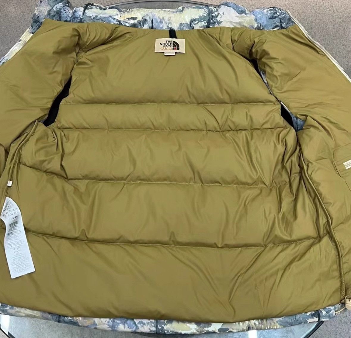 Gucci Gucci x The North Face Floral Quilted Vest-2507 Size US L / EU 52-54 / 3 - 7 Thumbnail