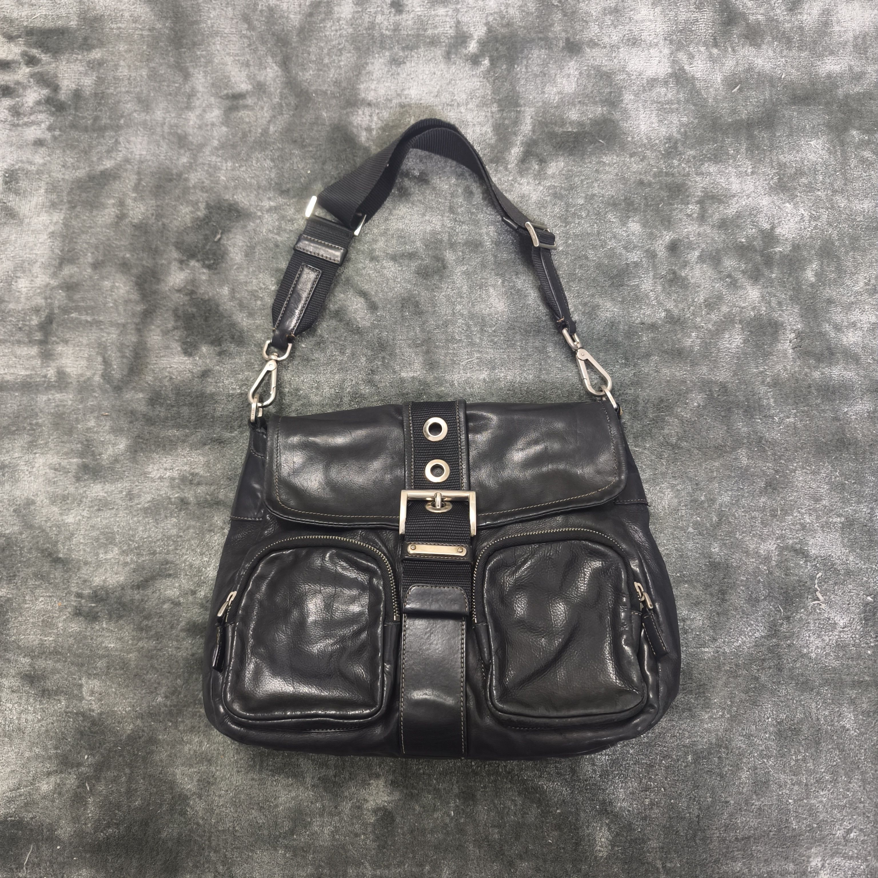 Prada PRADA Vintage Double Pocket Full Leather Bag Size ONE SIZE - 1 Thumbnail