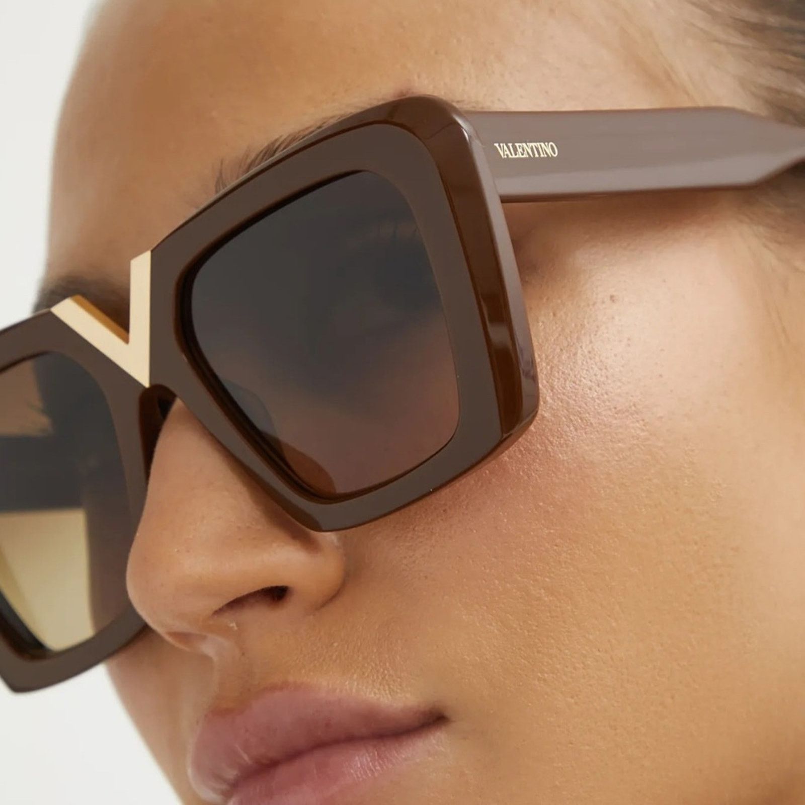 New! Valentino V GOLD || VLS 161BBrown Sunglasses, Authentic display picture 3