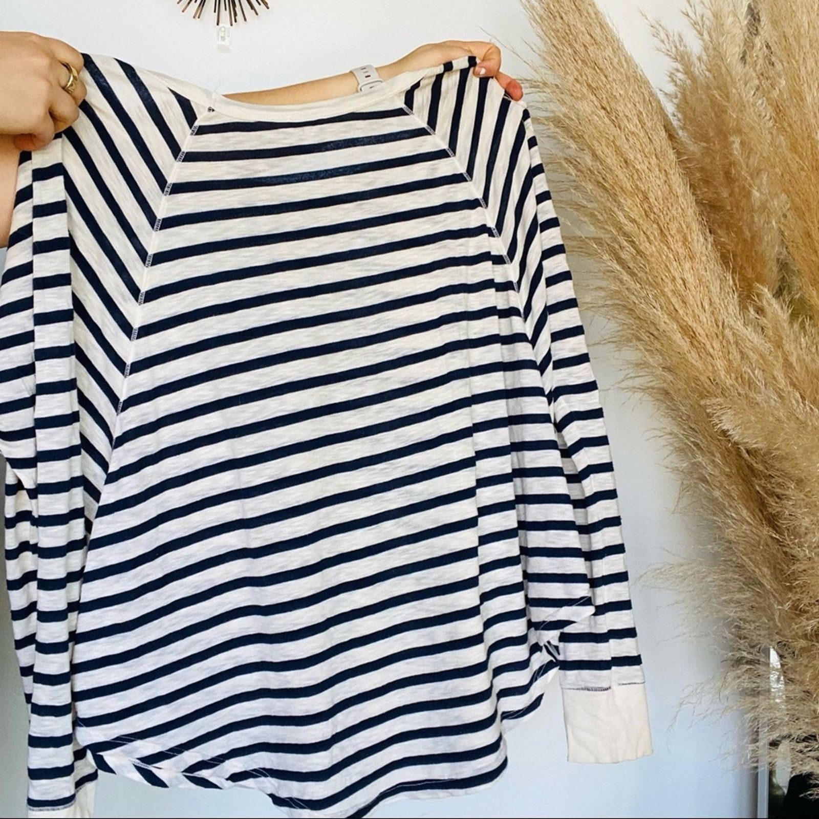 Anthropologie ANTHROPOLOGIE SPLENDID White Navy Blue Striped Tee Shirt Top Size M / US 6-8 / IT 42-44 - 6 Thumbnail