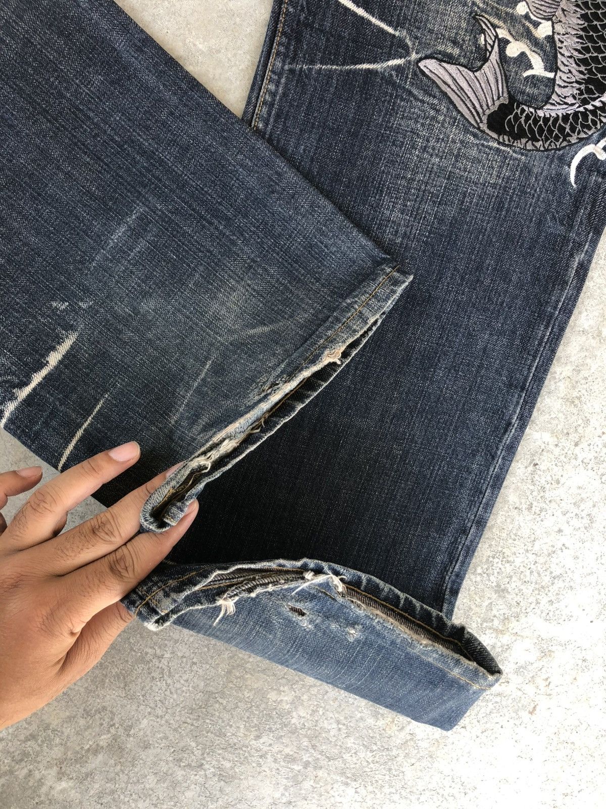 Karakuri Tamashii Karakuri Tamashii Embroidered Jeans Distressed Jeans Size US 31 - 13 Thumbnail