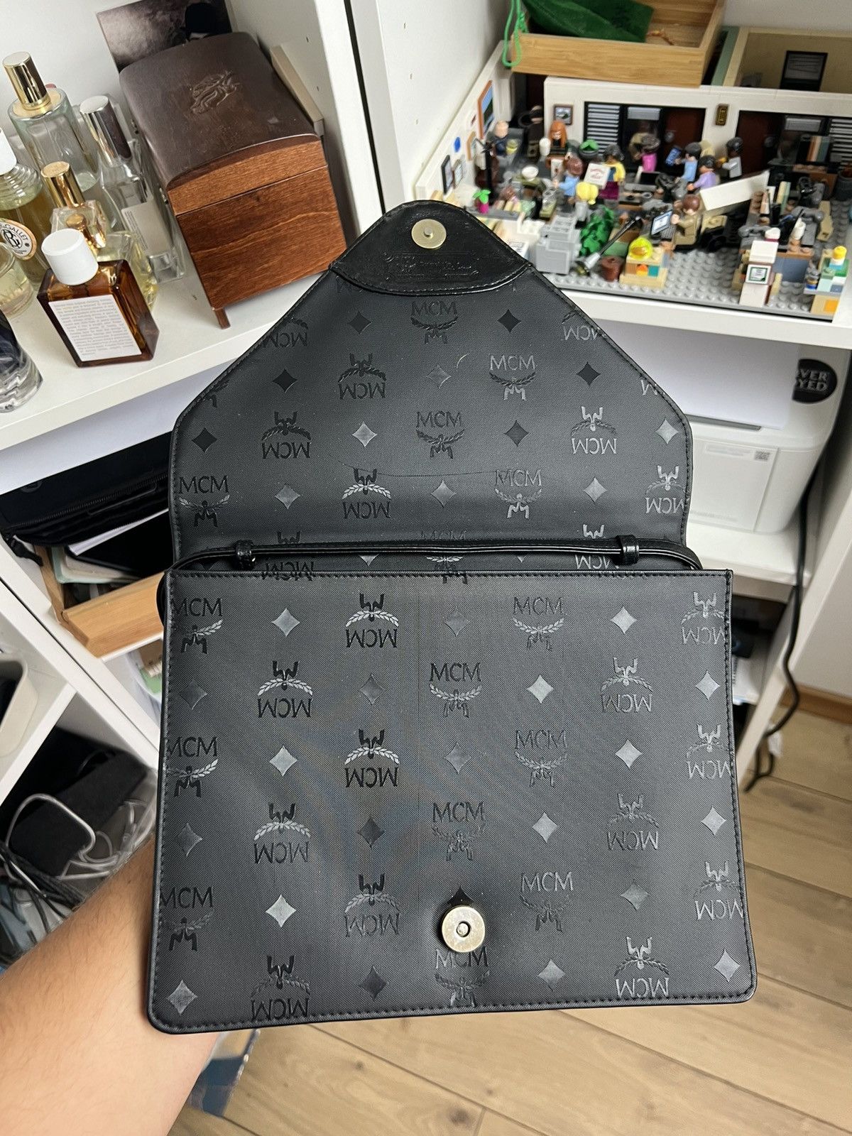 Designer × MCM × Vintage Vintage 90s MCM monogram crossbody bag designer old money y2k Size ONE SIZE - 11 Thumbnail