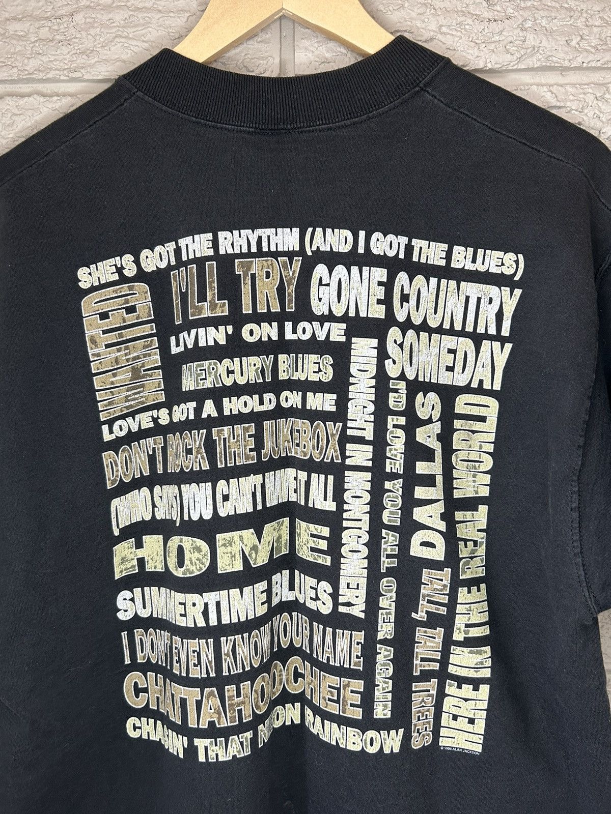 Band Tees × Vintage Vintage 90s Alan Jackson Faded Country Music Tee Shirt Size US L / EU 52-54 / 3 - 4 Thumbnail
