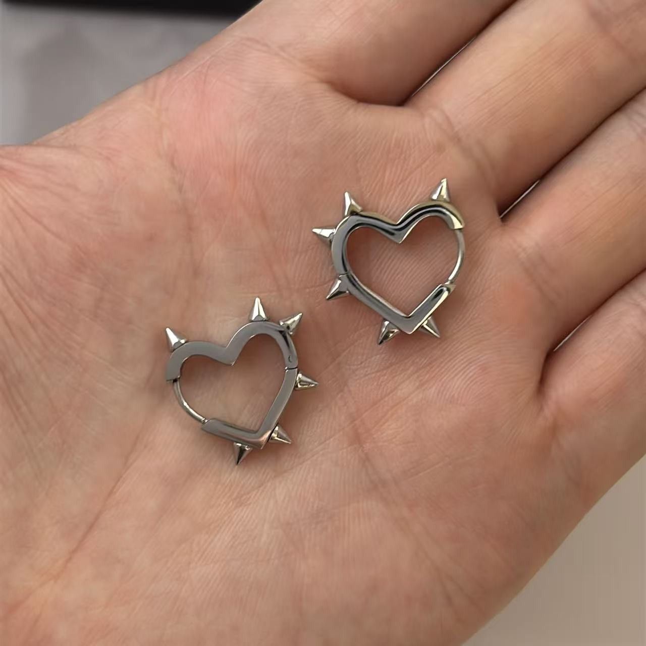 Other Spike Heart Stud Earrings for Men Women Punk Hip Hop Unisex Size ONE SIZE - 4 Thumbnail