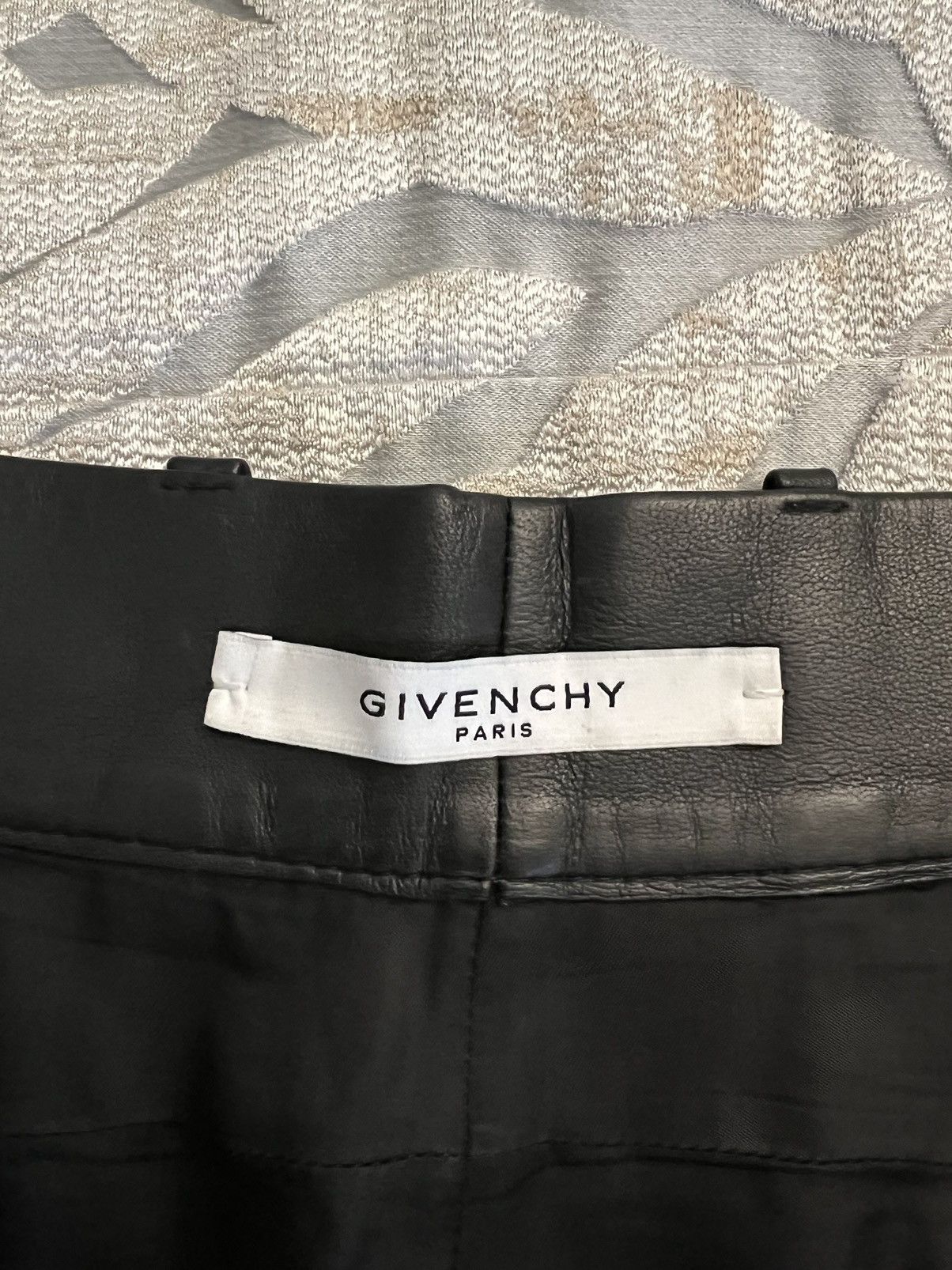 Givenchy Givenchy Tailored Bermuda Star Leather Shorts Size US 30 / EU 46 - 4 Thumbnail