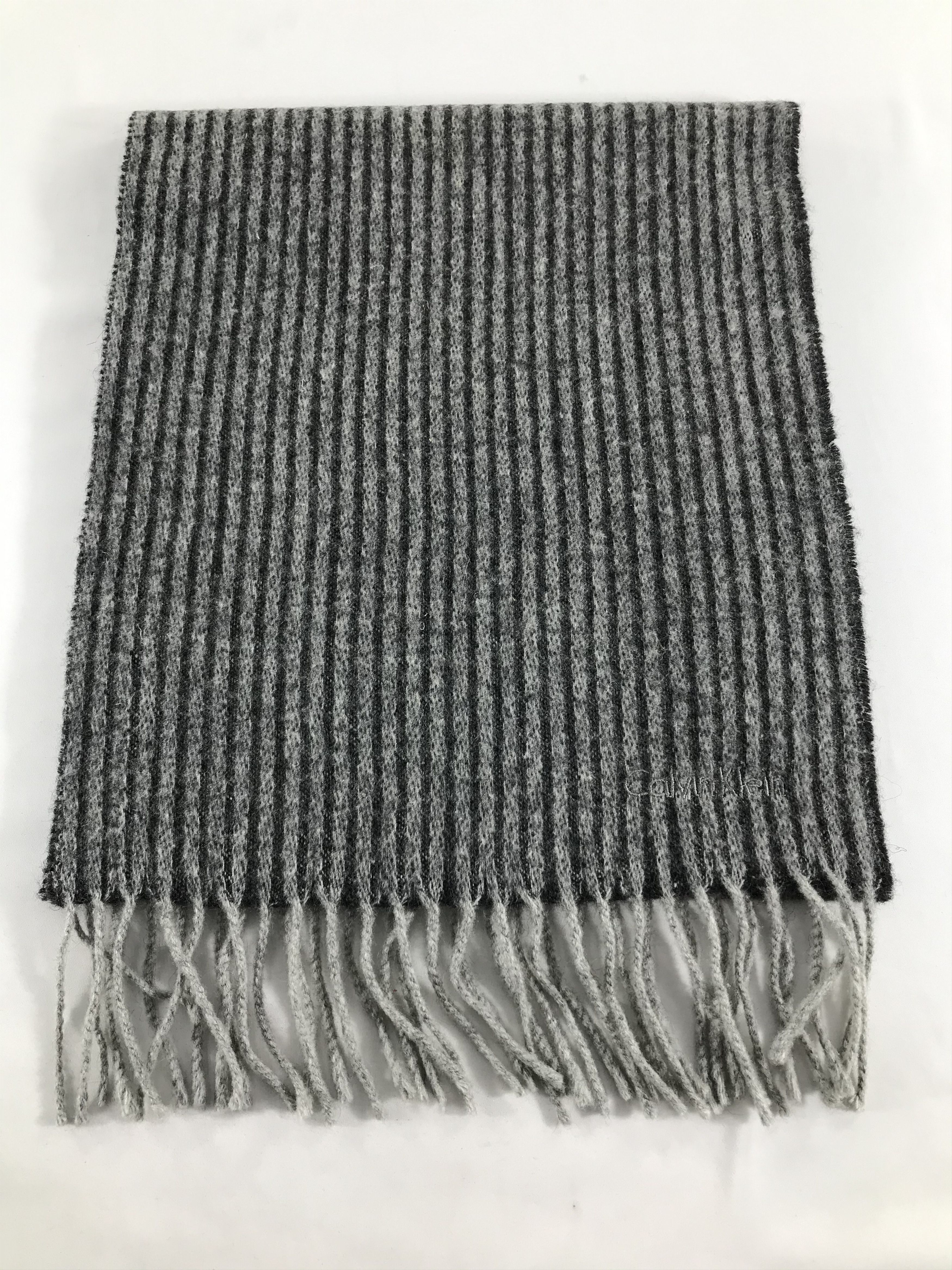 Calvin Klein Calvin Klein Wool Muffler Scarf V559 Size ONE SIZE - 2 Thumbnail