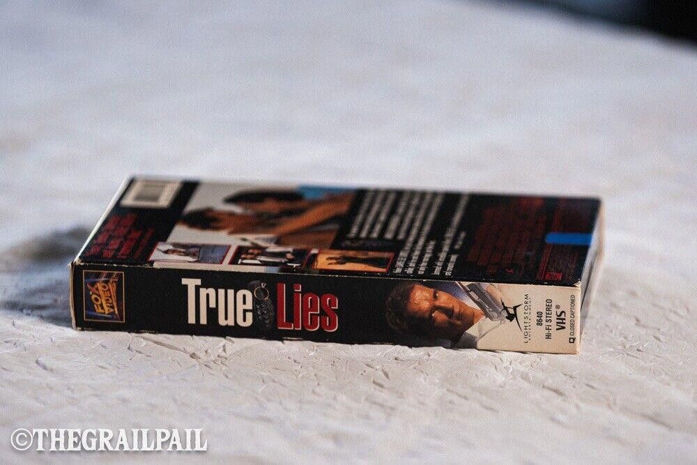 Designer True Lies VHS 1994 1st Print Schwarzenegger Curtis Excellent Size ONE SIZE - 4 Thumbnail