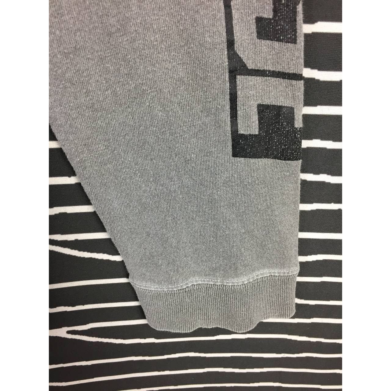 Converse × Vintage Converse Spell Out Logo Longsleeve Tee Size L Size US L / EU 52-54 / 3 - 10 Thumbnail