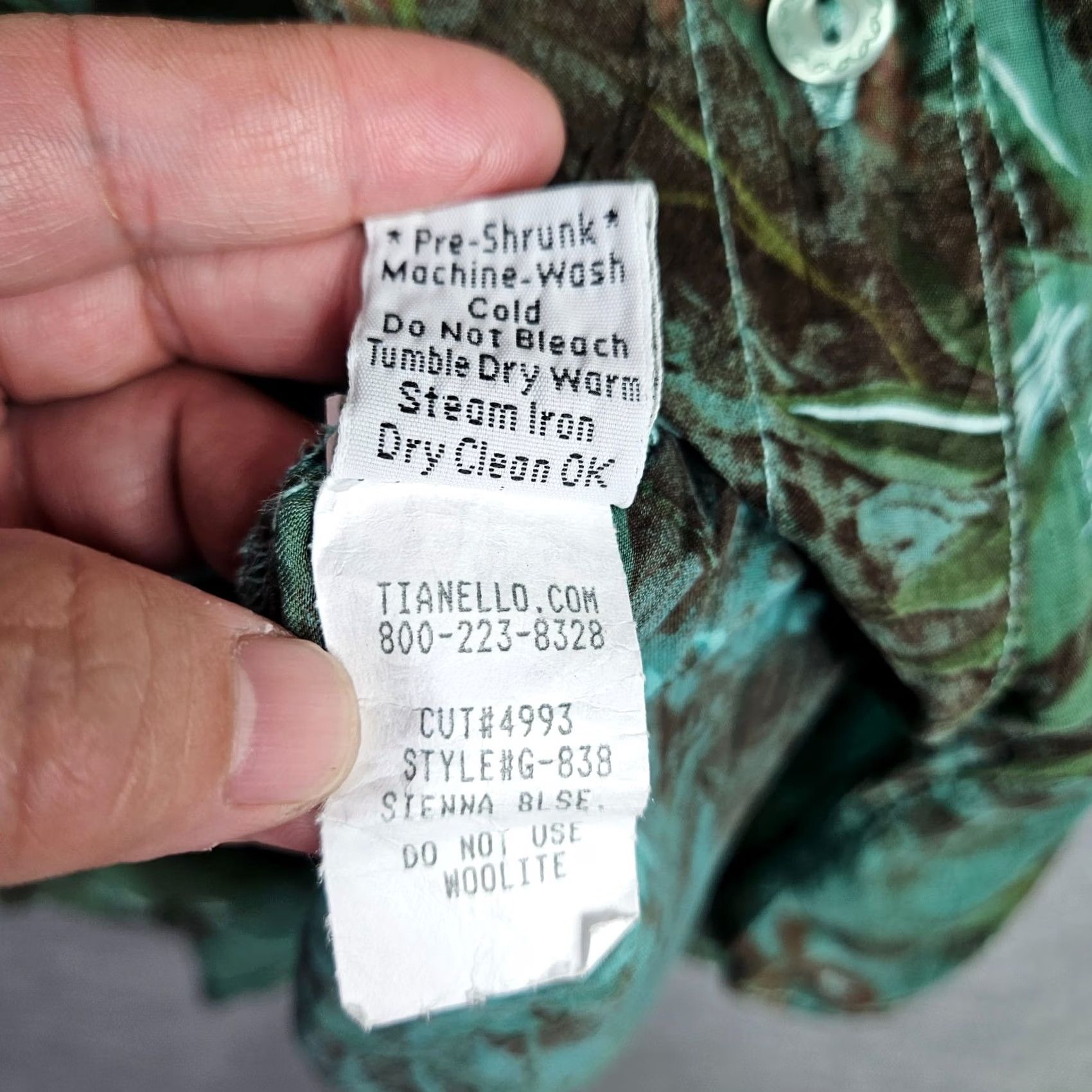 Vintage Tianello Women’s Green Tie-dyed Button Up Shirt Floral Tropical Print Size S Size S / US 4 / IT 40 - 5 Thumbnail