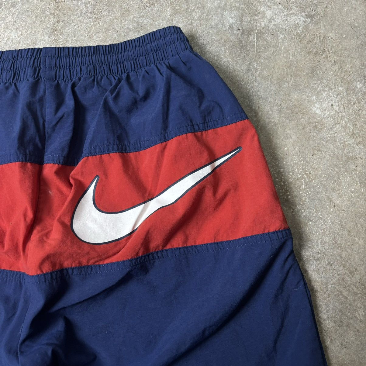 Nike × Vintage VINTAGE NIKE SWOOSH SHORTS Size US 32 / EU 48 - 3 Thumbnail