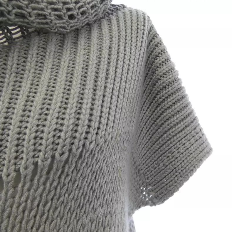 Issey Miyake Issey Miyake Grey side-opening woolen knitted sweater Size M / US 6-8 / IT 42-44 - 4 Thumbnail