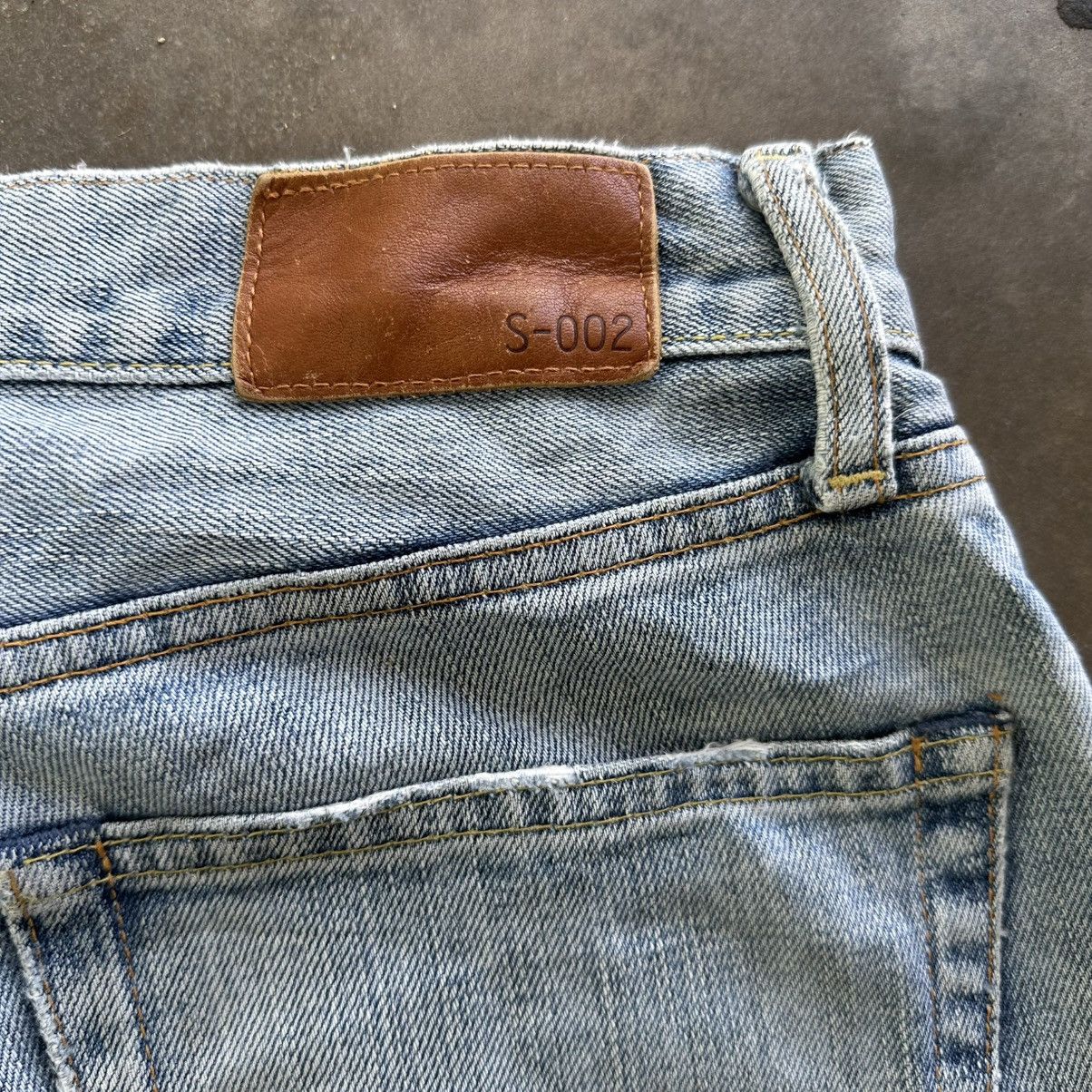 Japanese Brand Vintage Japanese Distressed Faded Denim Jean Pant W30 Size US 30 / EU 46 - 12 Thumbnail