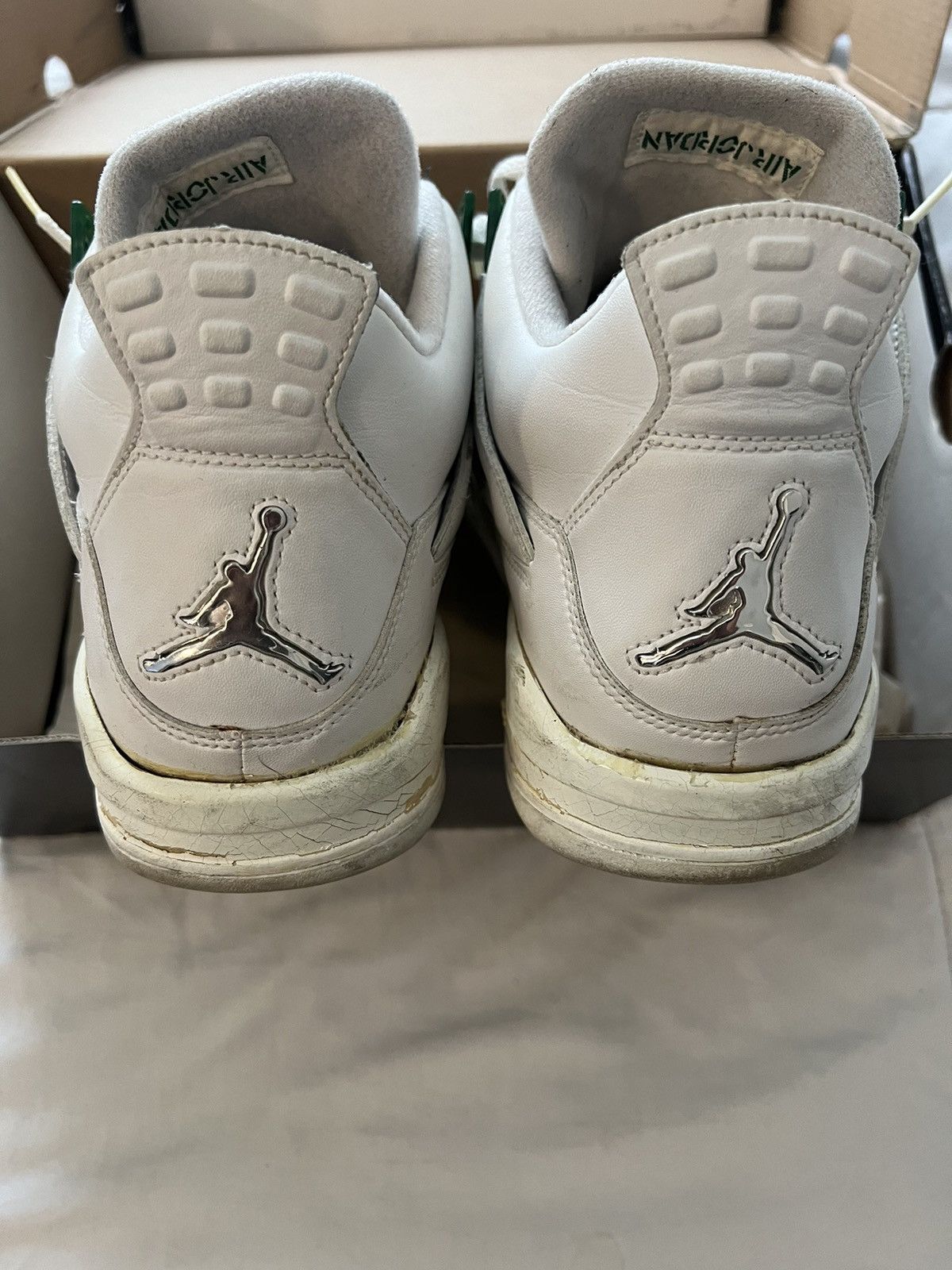 Jordan Brand 2004 Air Jordan 4 Retro “Classic Green” Size US 12 / EU 45 - 4 Thumbnail
