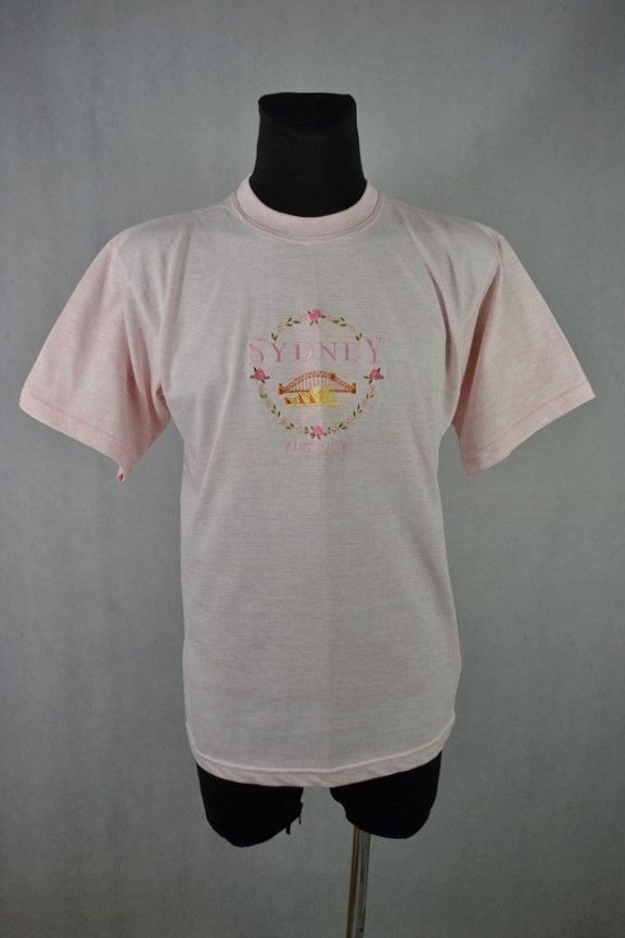 Other × Vintage Vintage Sydney Australia Embroidered Flowers NEW t-shirt tee Size US M / EU 48-50 / 2 - 1 Thumbnail