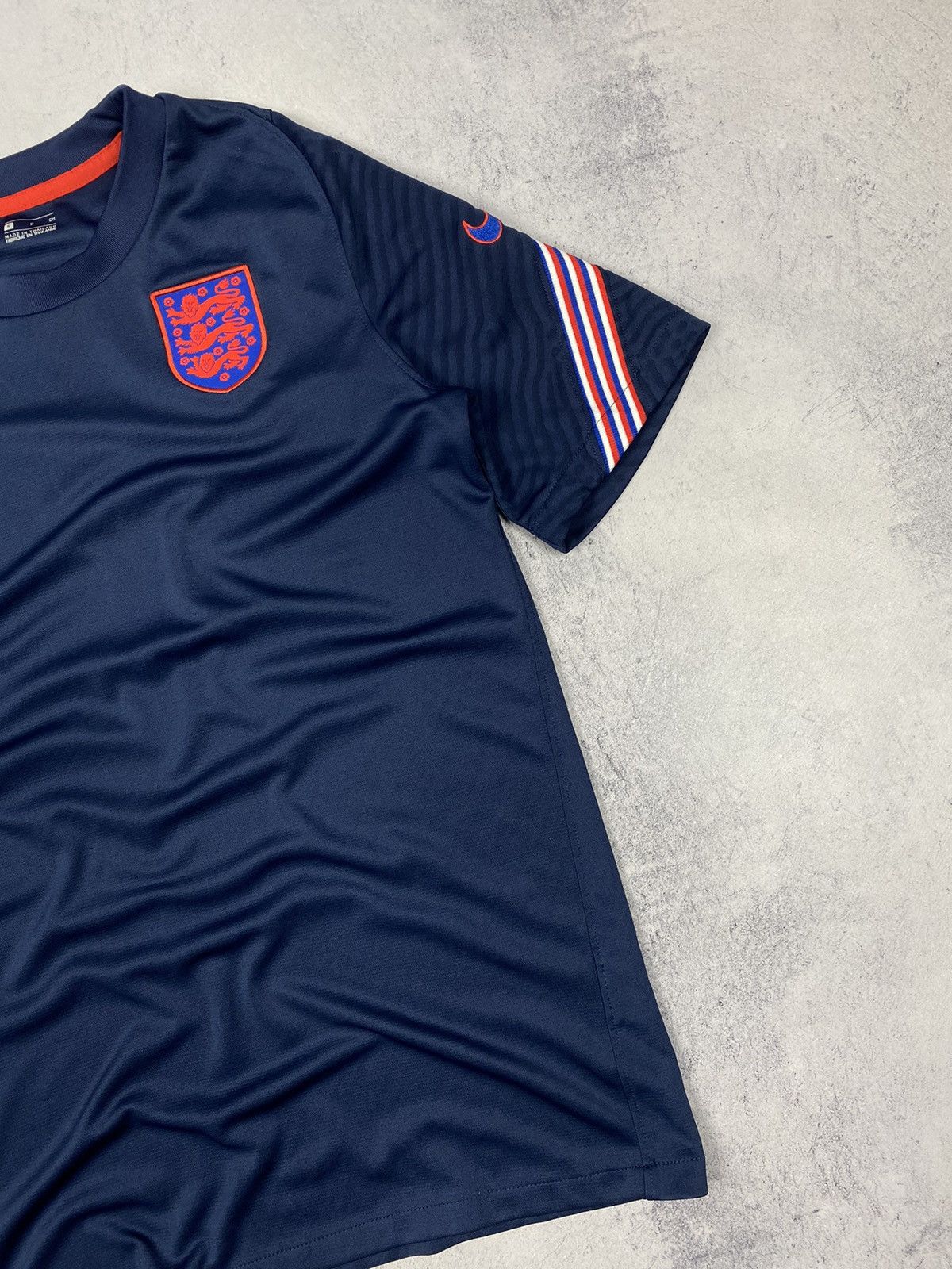 Nike Nike England National Team Pre Match Training Soccer Jersey Size US S / EU 44-46 / 1 - 3 Thumbnail