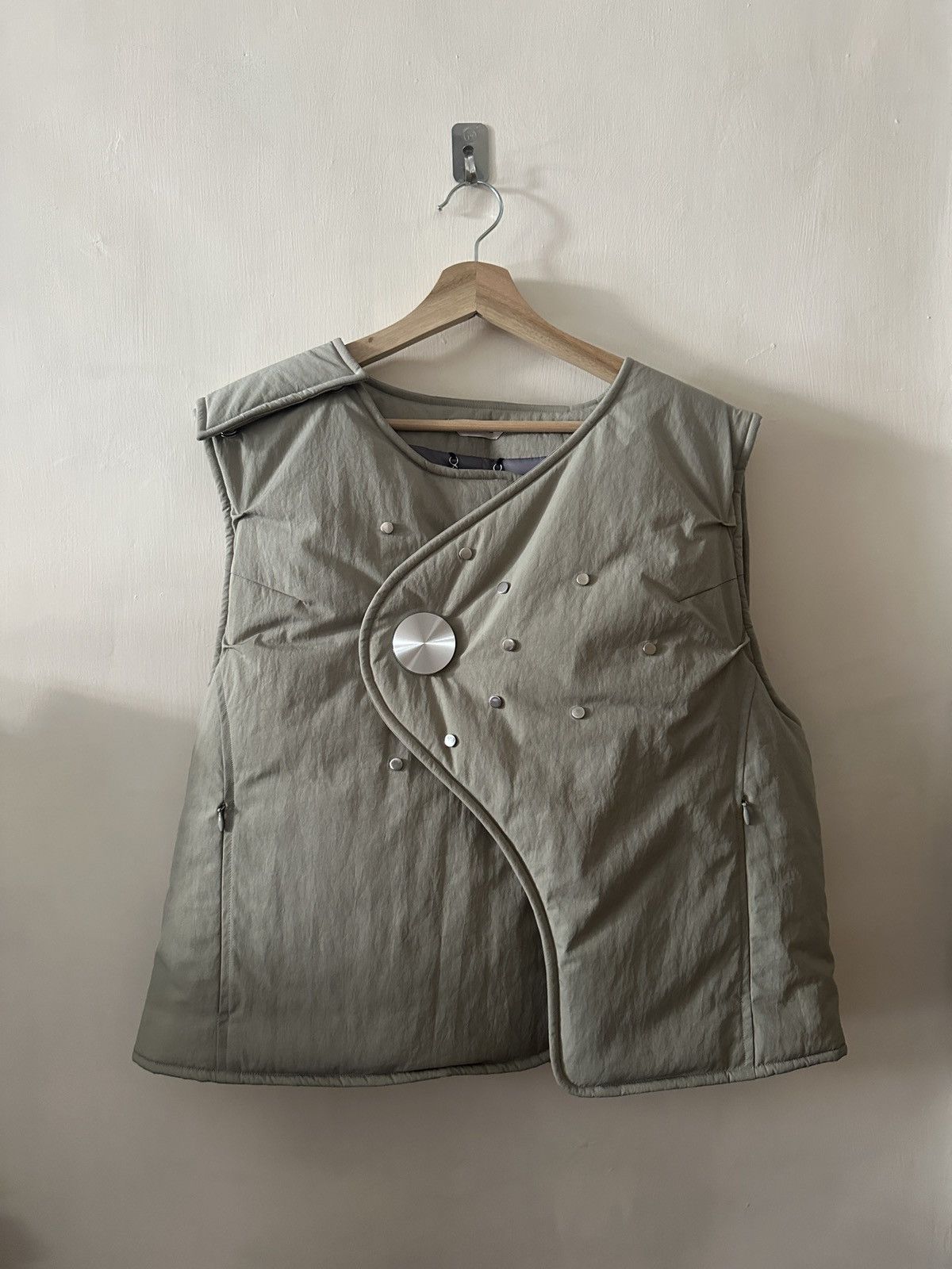 CMMAWEAR CMMAWEAR SS23 polaris vest in beige Size US L / EU 52-54 / 3 - 1 Thumbnail
