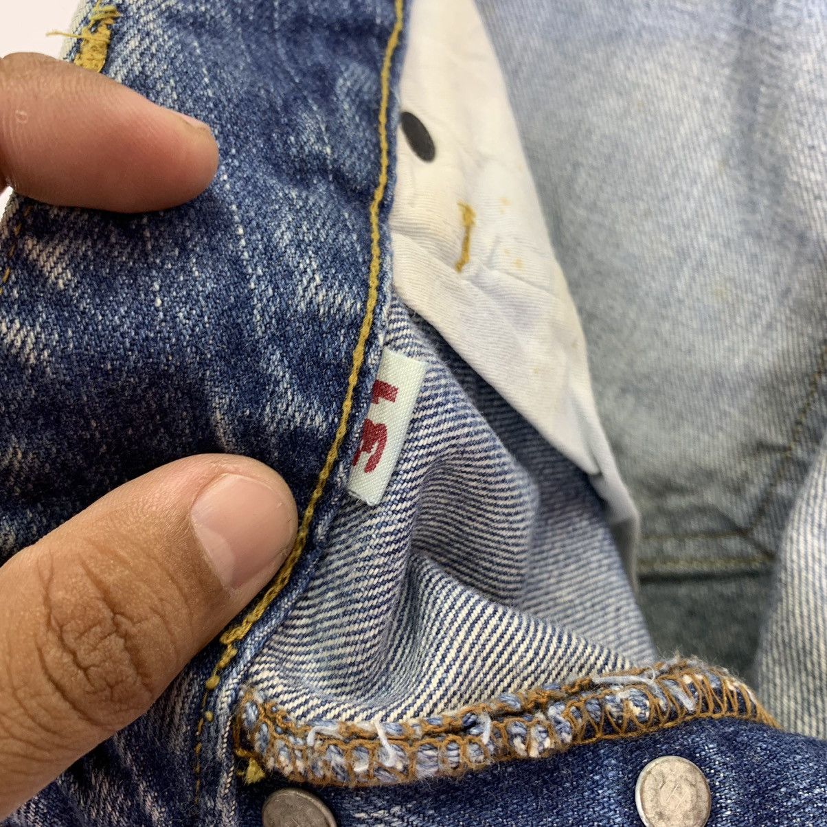 If Six Was Nine VINTAGE HOLLYWOOD RANCH MARKET DISTRESSED JEANS Size US 31 - 13 Thumbnail