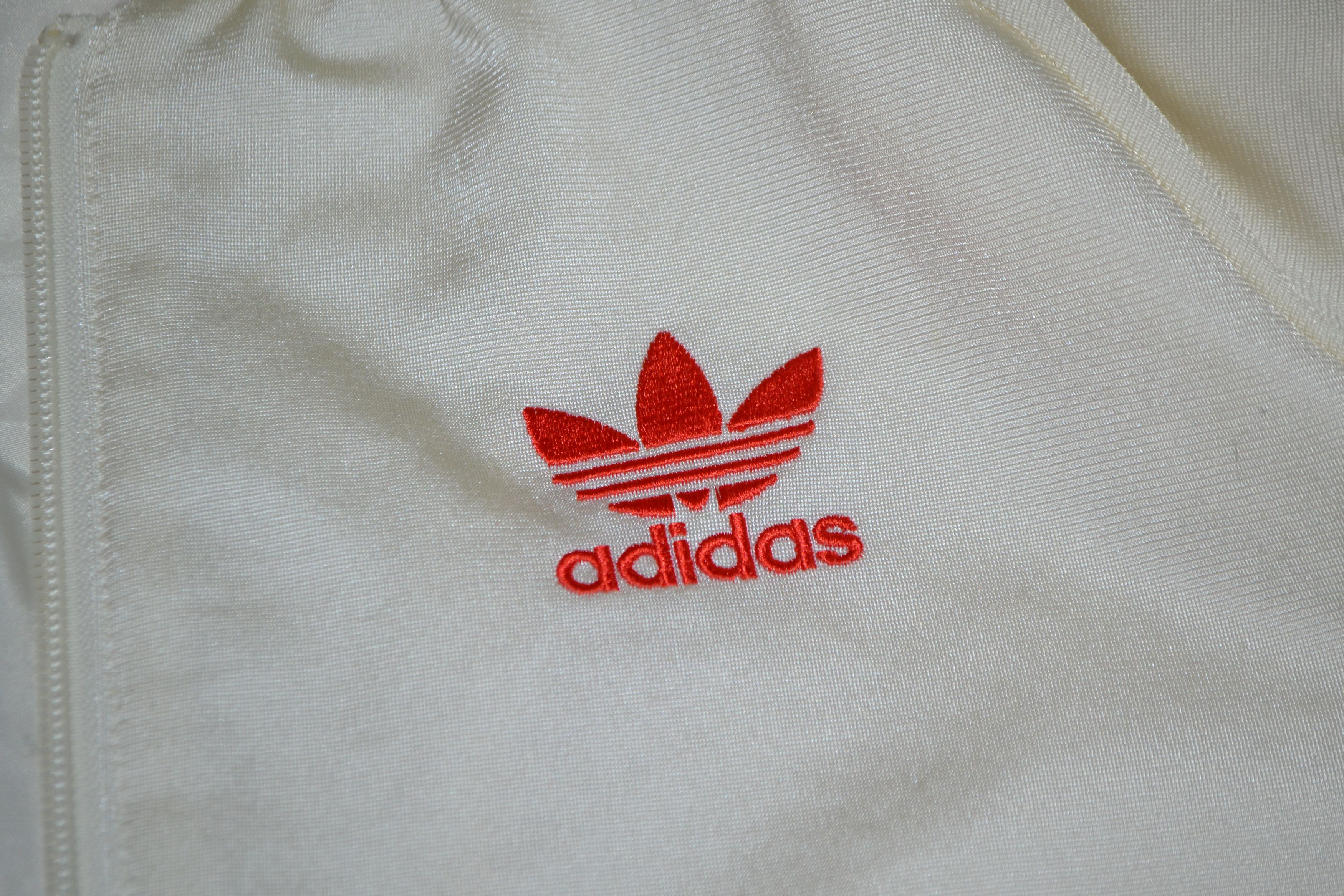 Adidas Adidas Originals Embellished Arts Superstar Track Jacket Size S / US 4 / IT 40 - 3 Thumbnail