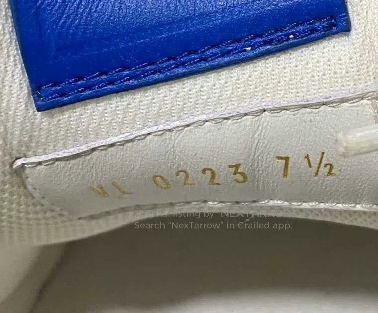 Louis Vuitton Louis Vuitton Blue and white embossed full-print trainer b Size US 7.5 / EU 40-41 - 7 Thumbnail