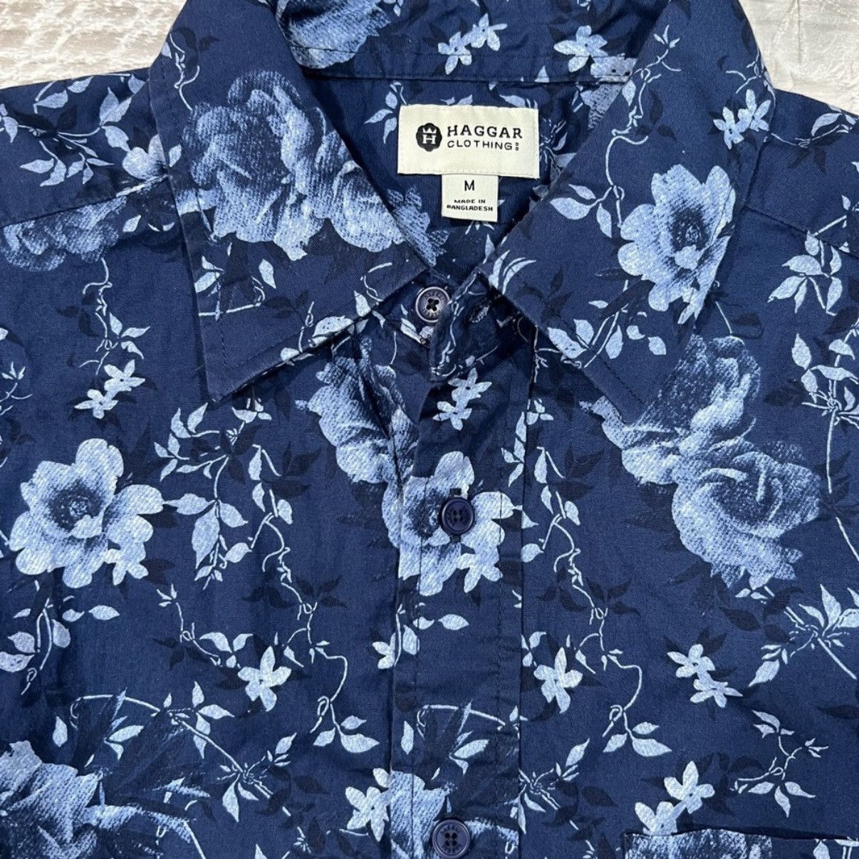 Haggar HAGGAR CLOTHING Blue Floral Button Up, Men’s Medium Size US M / EU 48-50 / 2 - 2 Thumbnail