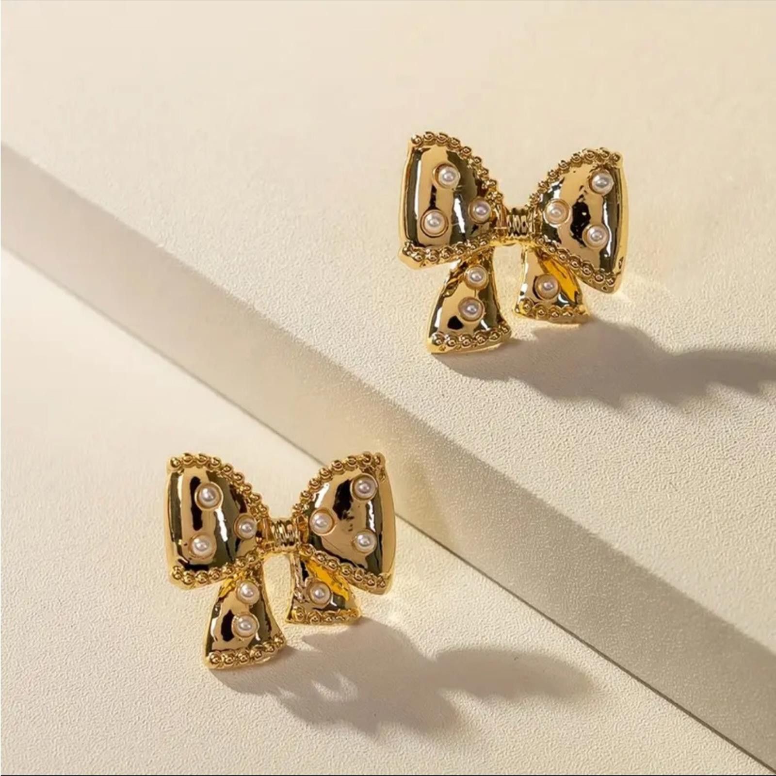 Designer Gold Bow Earrings with Pearls Size ONE SIZE - 2 Thumbnail