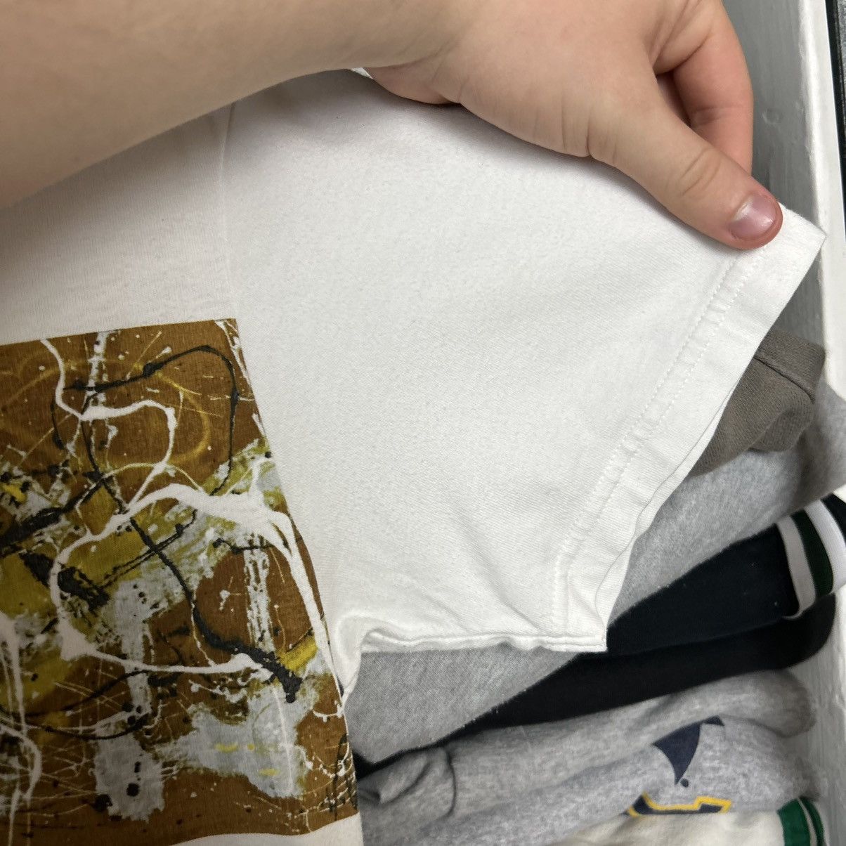 Uniqlo Designer Uniqlo Big Graphic logo Art streetwear tee Size US XS / EU 42 / 0 - 6 Thumbnail