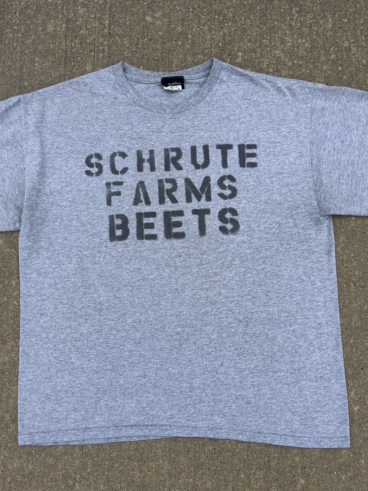 Vintage Vintage Y2K The Office “Schrute Farms Beets” T-Shirt Size US L / EU 52-54 / 3 - 2 Thumbnail