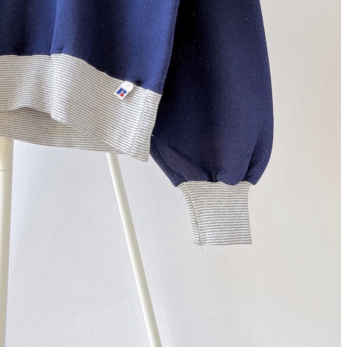 Russell Athletic × Vintage 90s University of Akron crewneck sweatshirt/ L Size US L / EU 52-54 / 3 - 6 Thumbnail