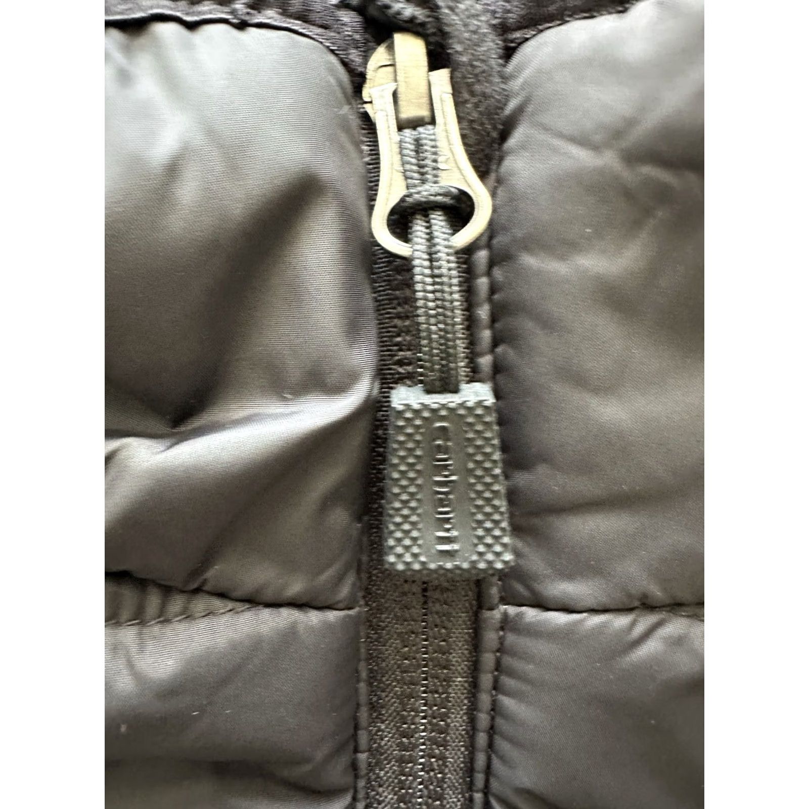 Carhartt Carhartt Jacket Womens M Black Quilted Insulated Full Zip Puffer Workwear NWOT Size M / US 6-8 / IT 42-44 - 4 Thumbnail