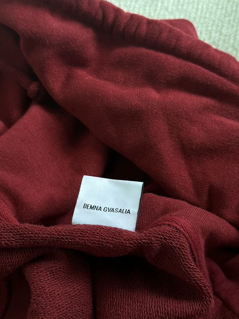 Vetements Vetements 18aw Burgundy Zip-up Sweatshirt Size US S / EU 44-46 / 1 - 3 Thumbnail