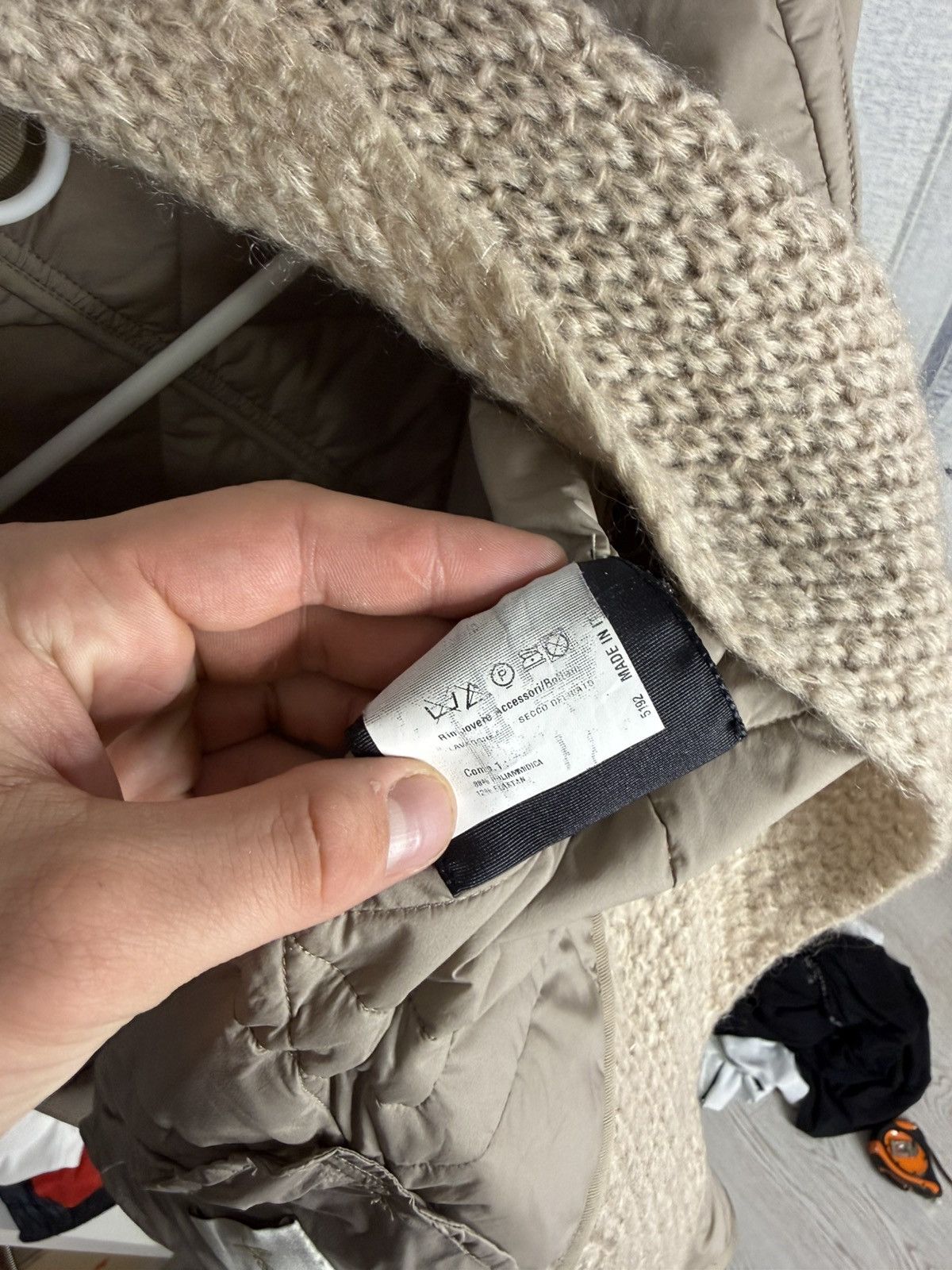 Other Violanti Wool collar Beige down jacket size L Size L / US 10 / IT 46 - 14 Thumbnail