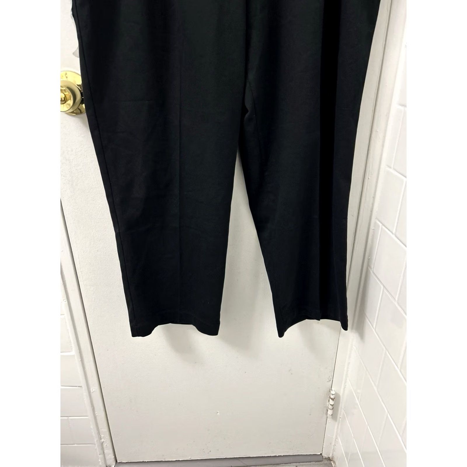Dockers Dockers Easy Khaki Pants Mens 40x29 Black Classic Pleated Stretch Performance Workwear Casual Business Classic Fit Crew/Wallet? Size US 40 / EU 56 - 4 Thumbnail