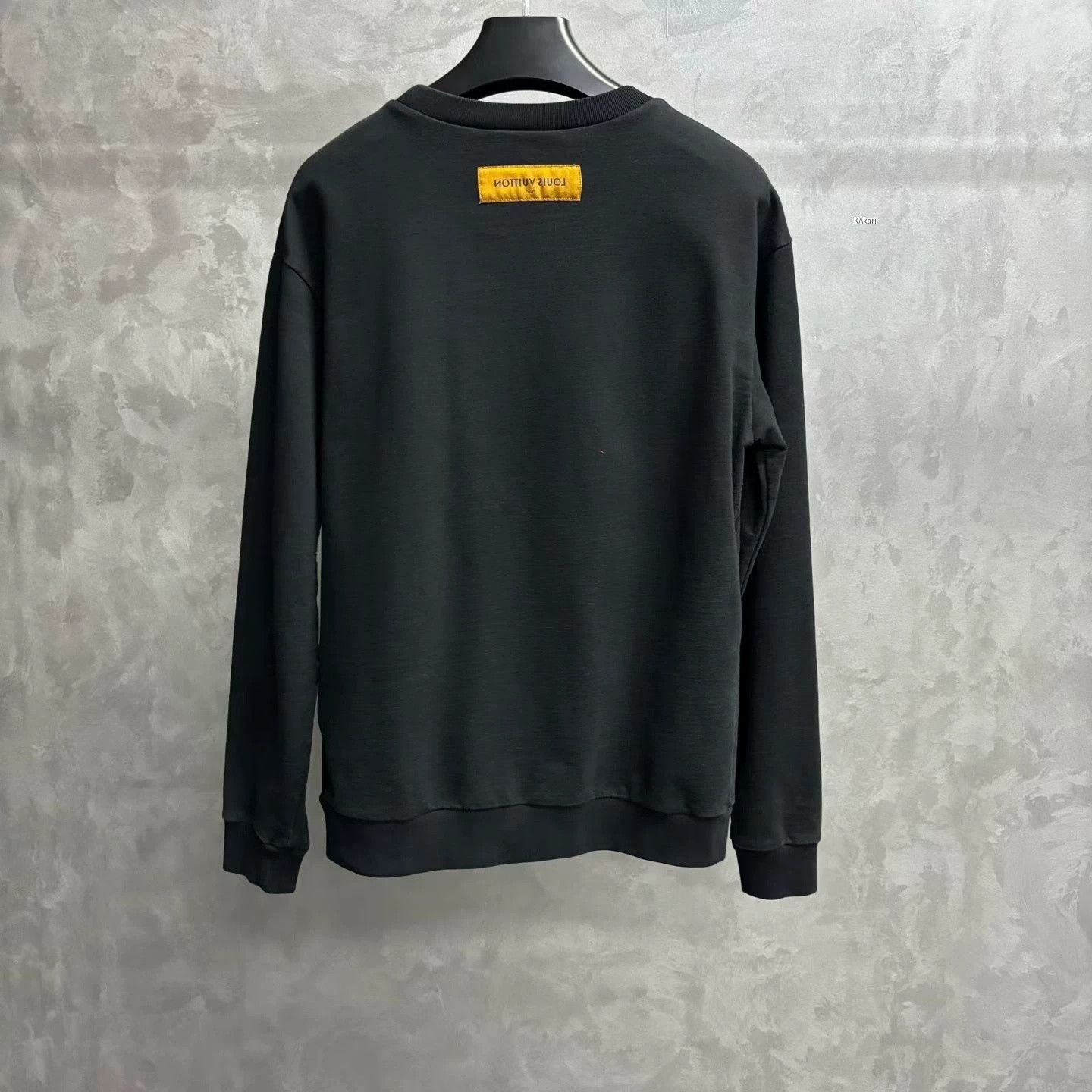 Louis Vuitton Louis Vuitton Black Rivet Logo Pullover Size US M / EU 48-50 / 2 - 5 Thumbnail