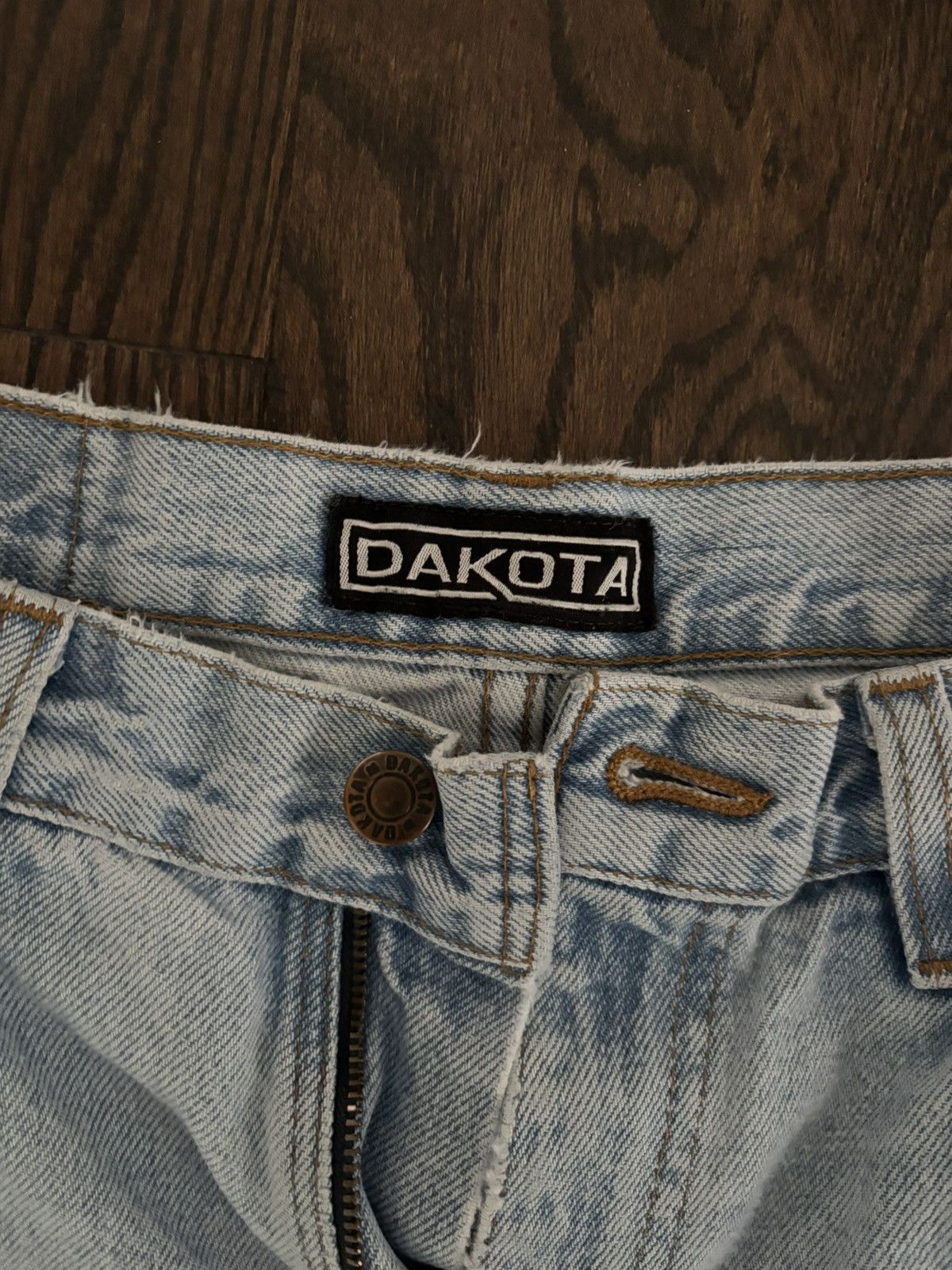 Dakota Grizzly dakota light wash blue jeans Size US 32 / EU 48 - 4 Thumbnail