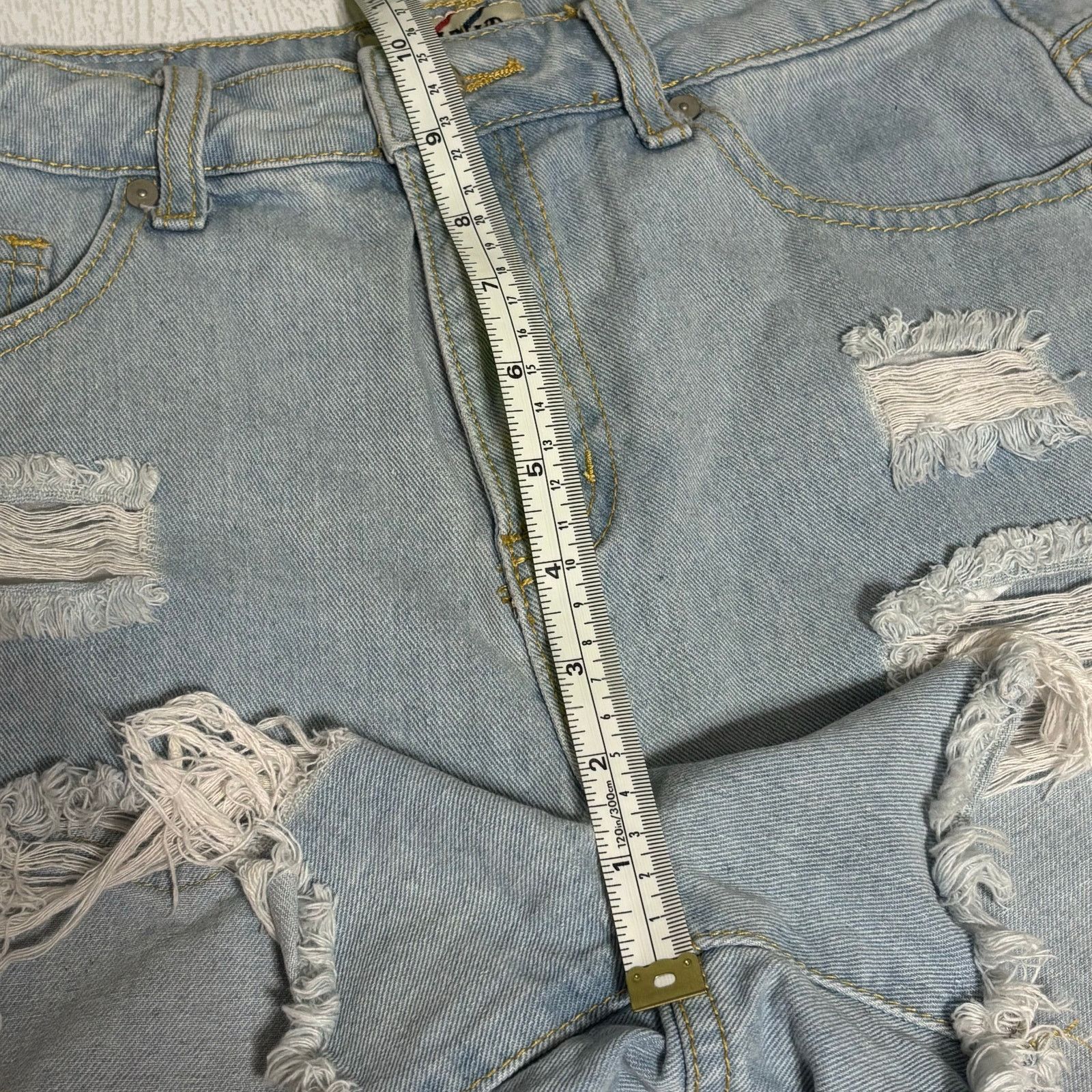 Other Denim Blvd Blue Light Wash Distressed Shorts Size Small Size 27" / US 4 / IT 40 - 4 Thumbnail