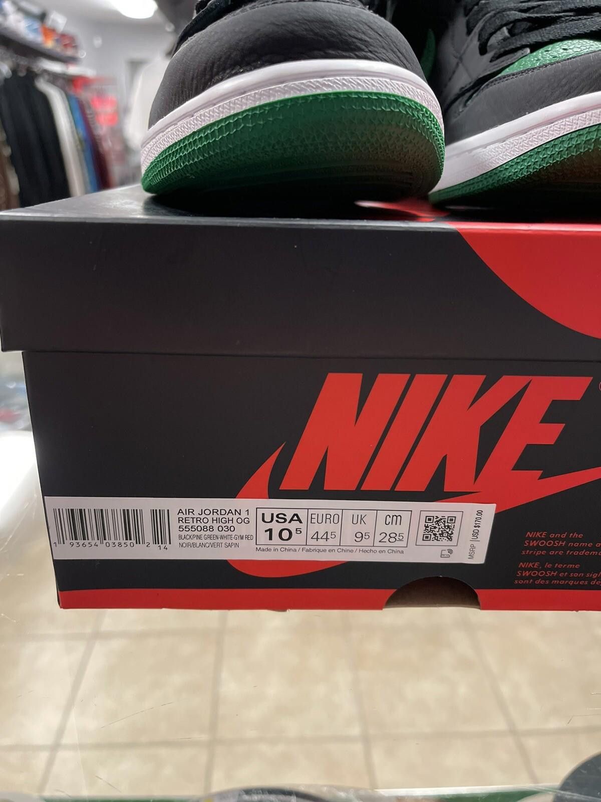 Jordan Brand Size 10.5 - Jordan 1 Retro High OG Pine Green 2.0 555088-030 Size US 10.5 / EU 43-44 - 10 Thumbnail