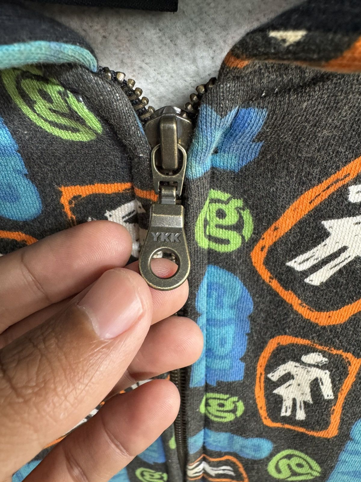 Vintage ZIP HOODIE GIRL SKATEBOARD ALL OVER PRINT 🔥VERY RARE🔥 Size US L / EU 52-54 / 3 - 3 Thumbnail