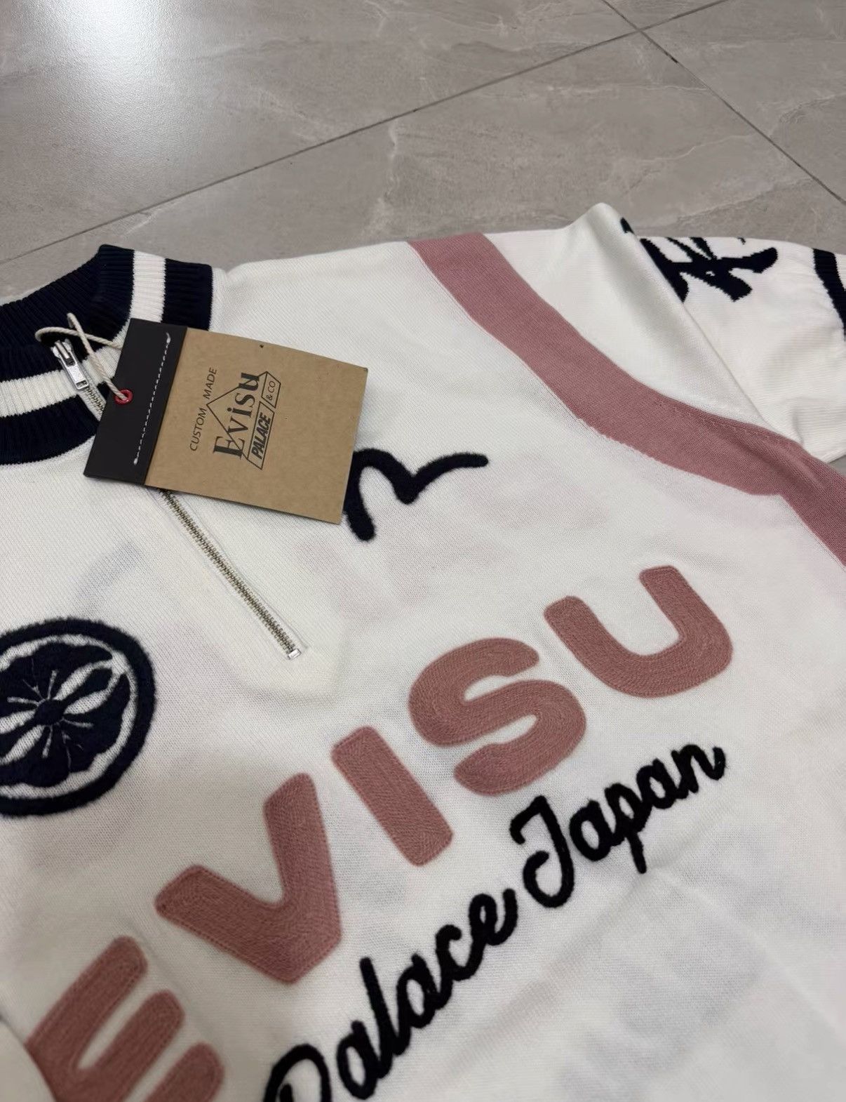 Palace PALACE x EVISU SS26 Contrast Short Sleeve Knit Top J34 Size US M / EU 48-50 / 2 - 3 Thumbnail
