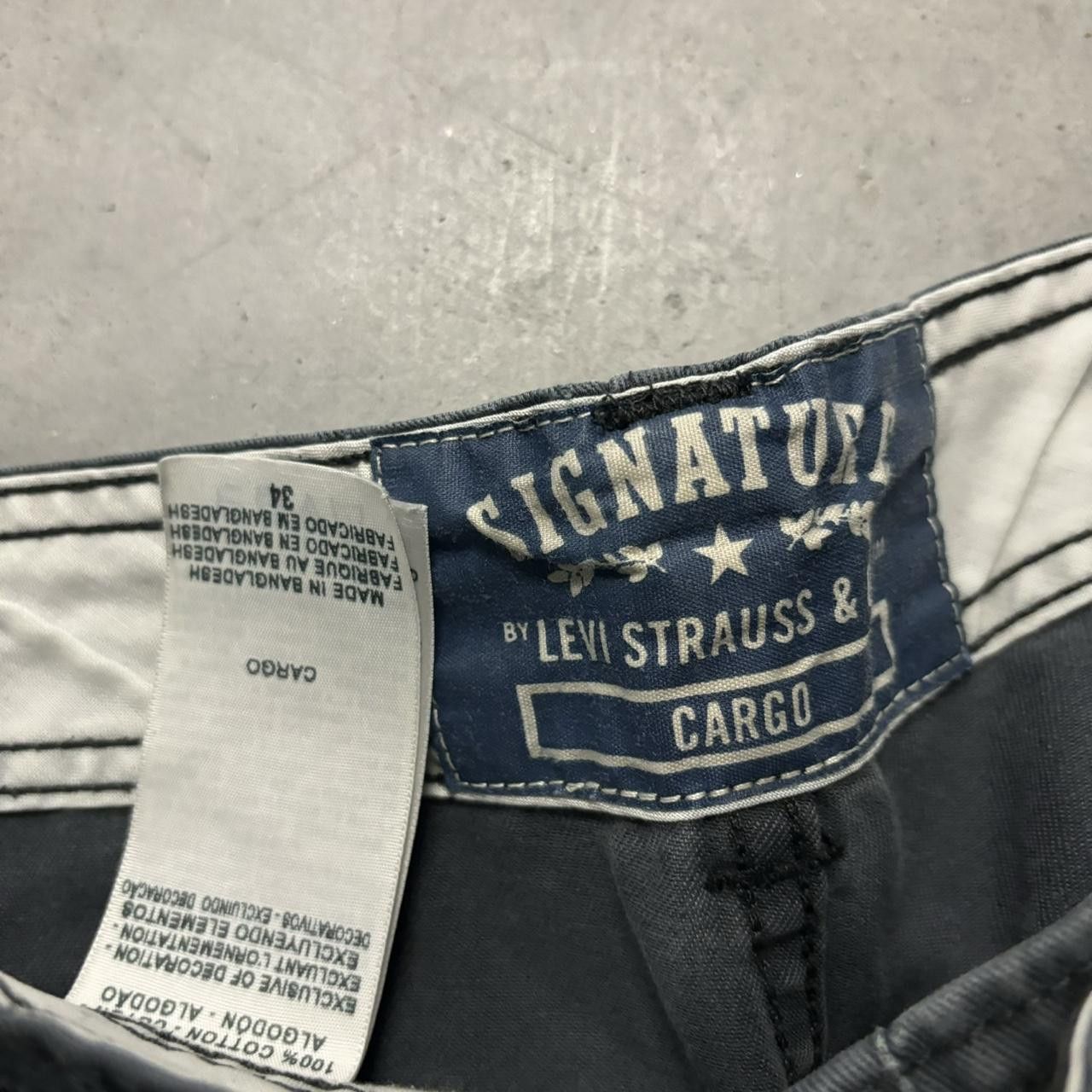 Levi's × Vintage Crazy Vintage Y2K/2000s Baggy Sunfaded Navy Blue Levis Skater Cargo Shorts! Size US 34 / EU 50 - 6 Thumbnail