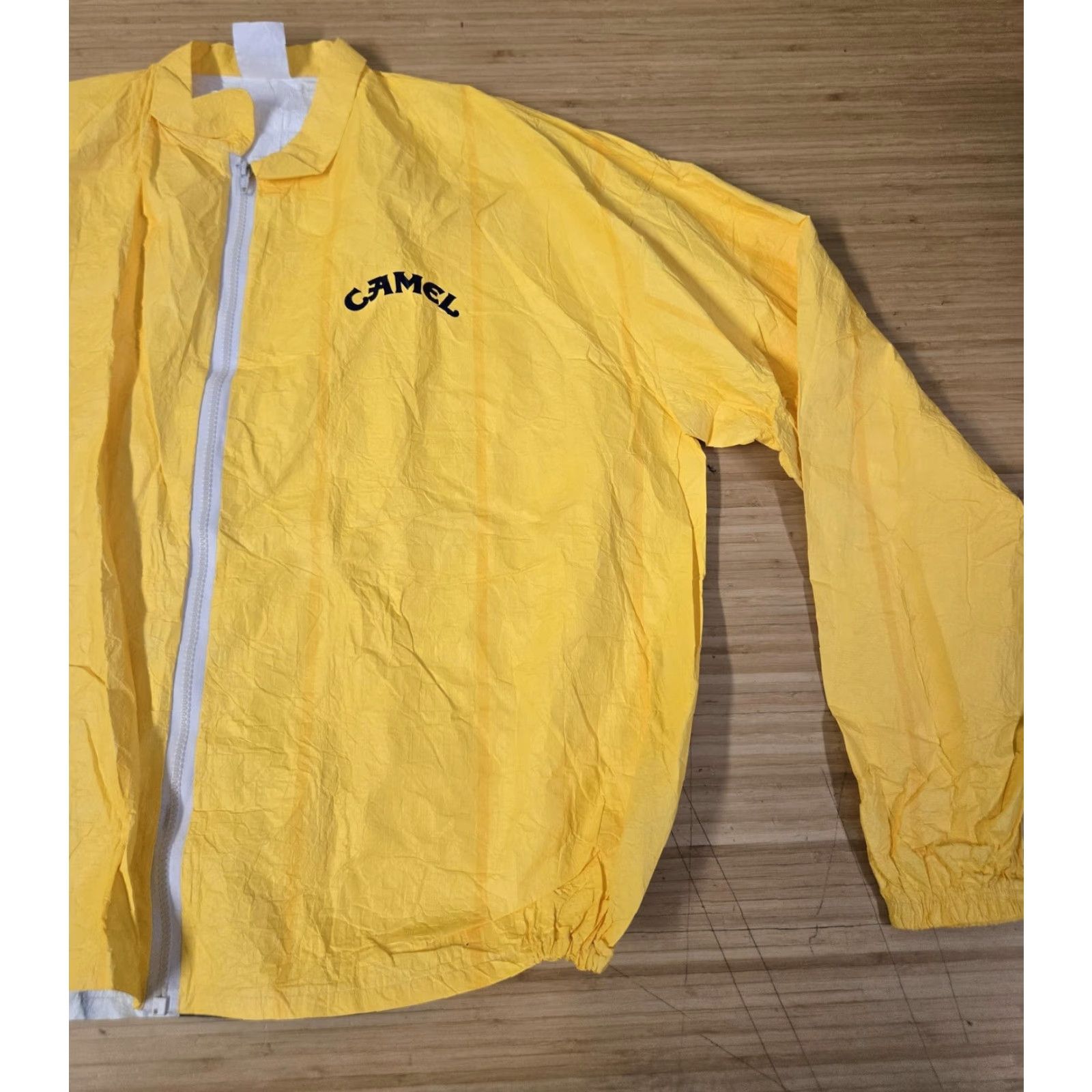 Camel VINTAGE Camel Jacket Mens XL Yellow Tyvek Blues Brothers Promo Windbreaker 90s Size US XL / EU 56 / 4 - 2 Thumbnail