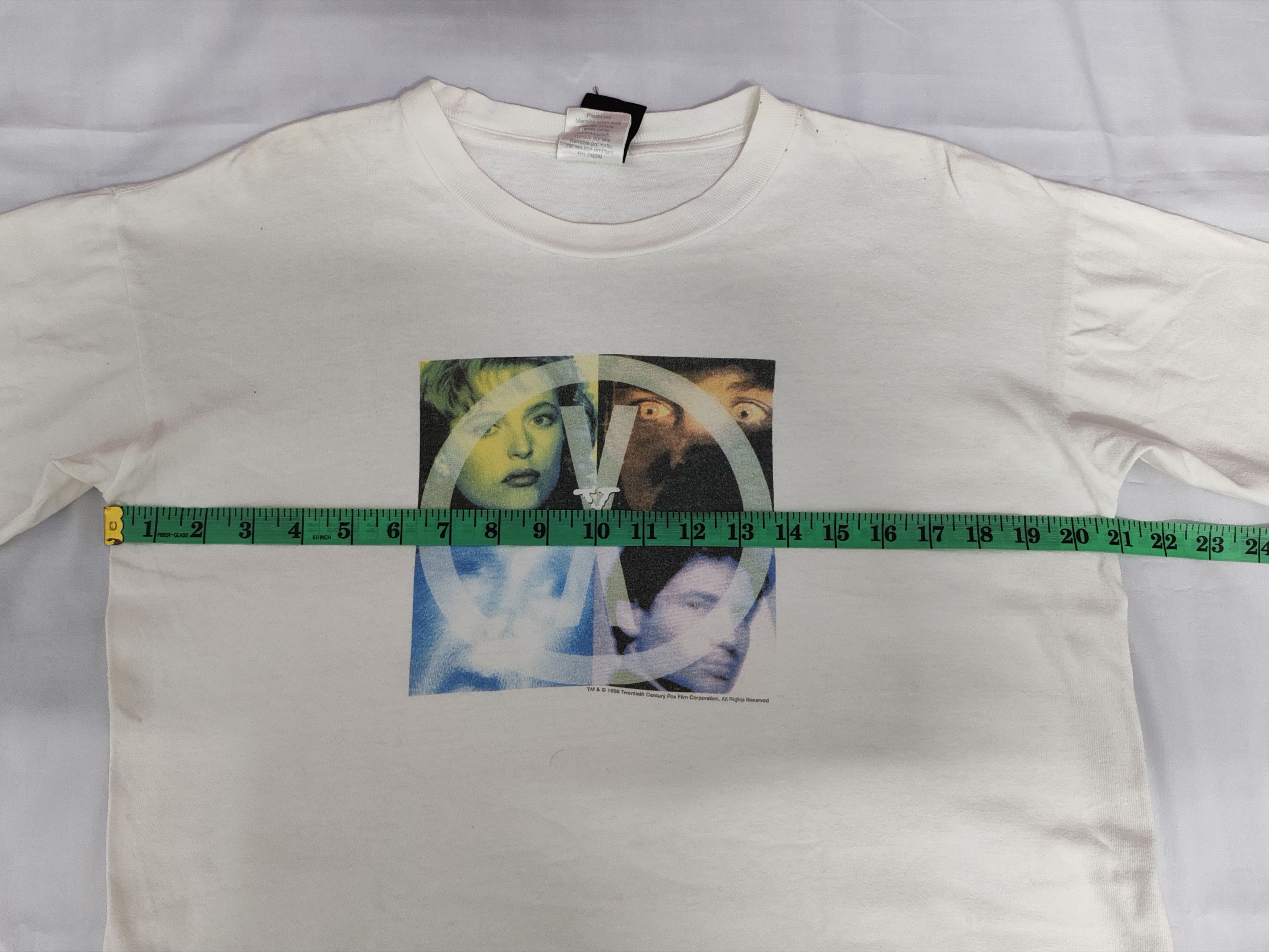 Expert Horror Vintage X-Files 1996 Movie Horror Tee Aliens Goosebumps Size US M / EU 48-50 / 2 - 6 Thumbnail