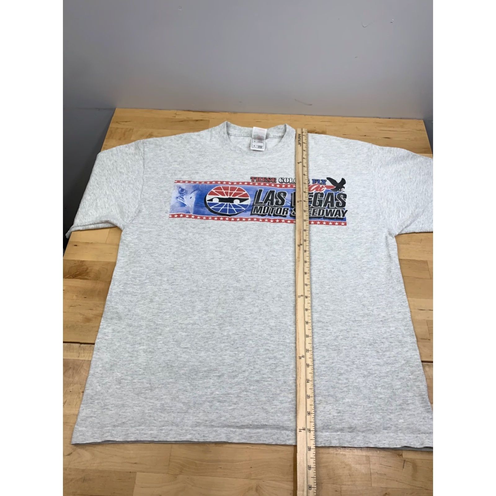Fruit Of The Loom VINTAGE Las Vegas Motor Speedway Shirt XL Gray Racing American Eagle 11733 Size US XL / EU 56 / 4 - 6 Thumbnail